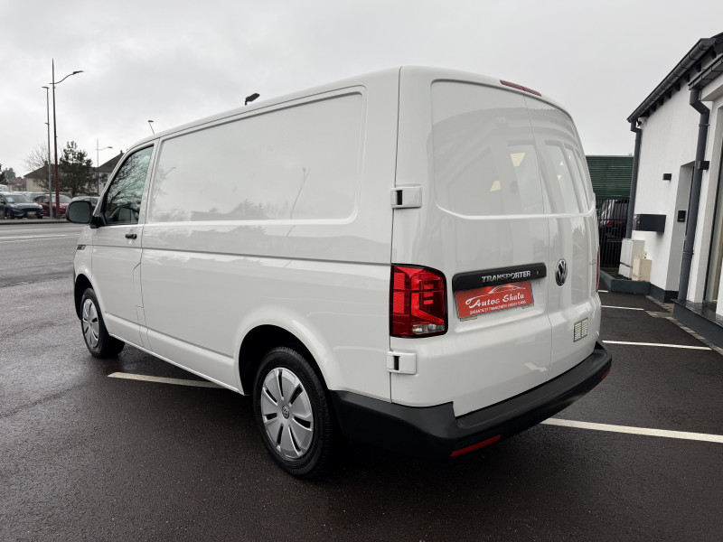 Volkswagen TRANSPORTER FG / PRIX HT 19 150 / 2.8T L1H1 2.0 TDI 110CH BUSINESS