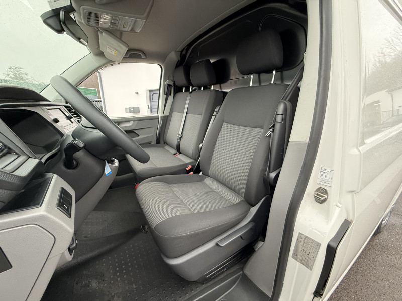 Volkswagen TRANSPORTER FG / PRIX HT 19 150 / 2.8T L1H1 2.0 TDI 110CH BUSINESS