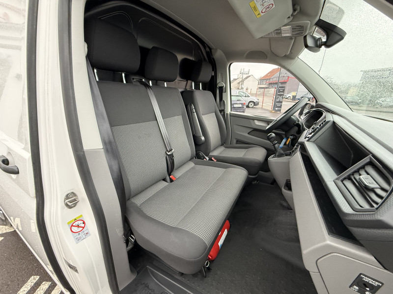 Volkswagen TRANSPORTER FG / PRIX HT 19 150 / 2.8T L1H1 2.0 TDI 110CH BUSINESS