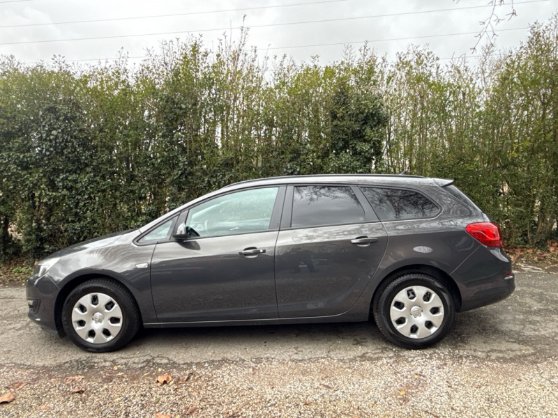 Opel ASTRA SPORTS TOURER 1.6 TURBO 115CH COSMO * 85.000KM * 2015 * 1ERE MAIN