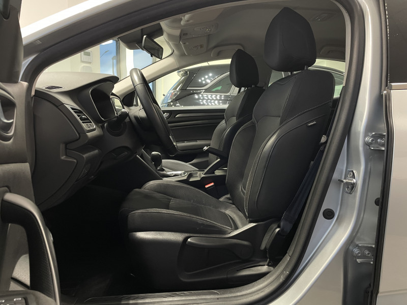 Renault MEGANE IV / A PARTIR DE 169,78/MOIS* / 1.5 BLUE DCI 115CH BUSINESS EDC