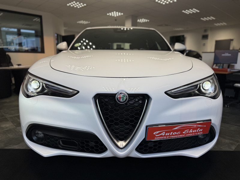 Alfa Romeo STELVIO 2.2 DIESEL 160CH SUPER AT8 MY22