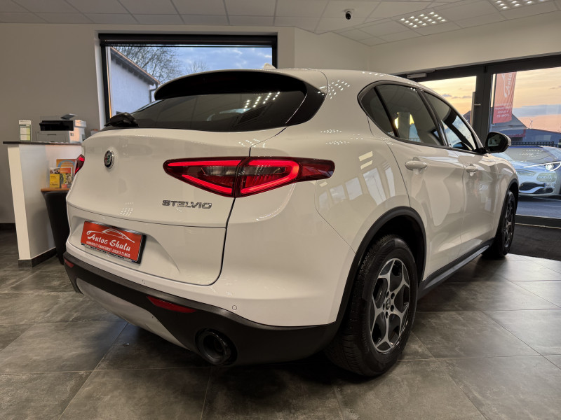 Alfa Romeo STELVIO 2.2 DIESEL 160CH SUPER AT8 MY22