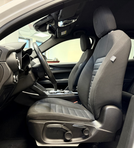 Alfa Romeo STELVIO 2.2 DIESEL 160CH SUPER AT8 MY22