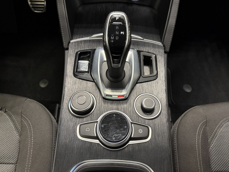 Alfa Romeo STELVIO 2.2 DIESEL 160CH SUPER AT8 MY22