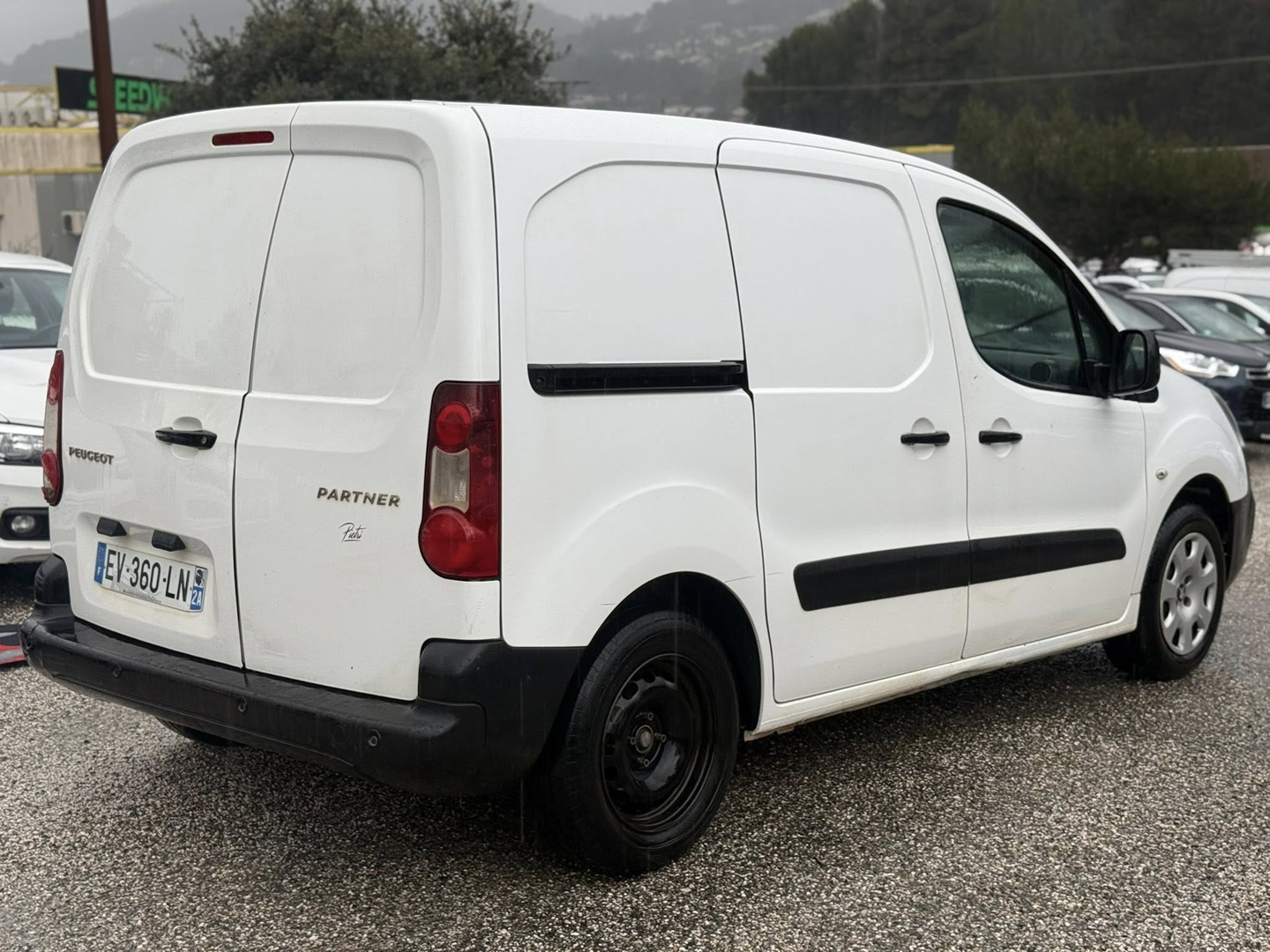 Peugeot PARTNER STANDARD 1.6 BLUEHDI 100CH PREMIUM PACK