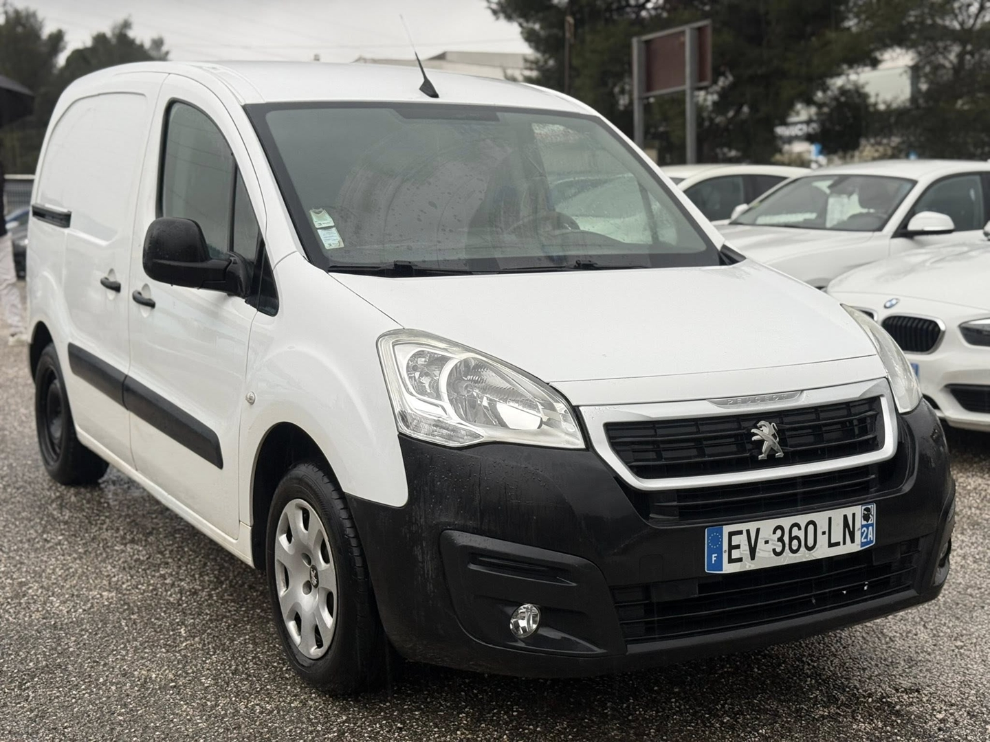 Peugeot PARTNER STANDARD 1.6 BLUEHDI 100CH PREMIUM PACK