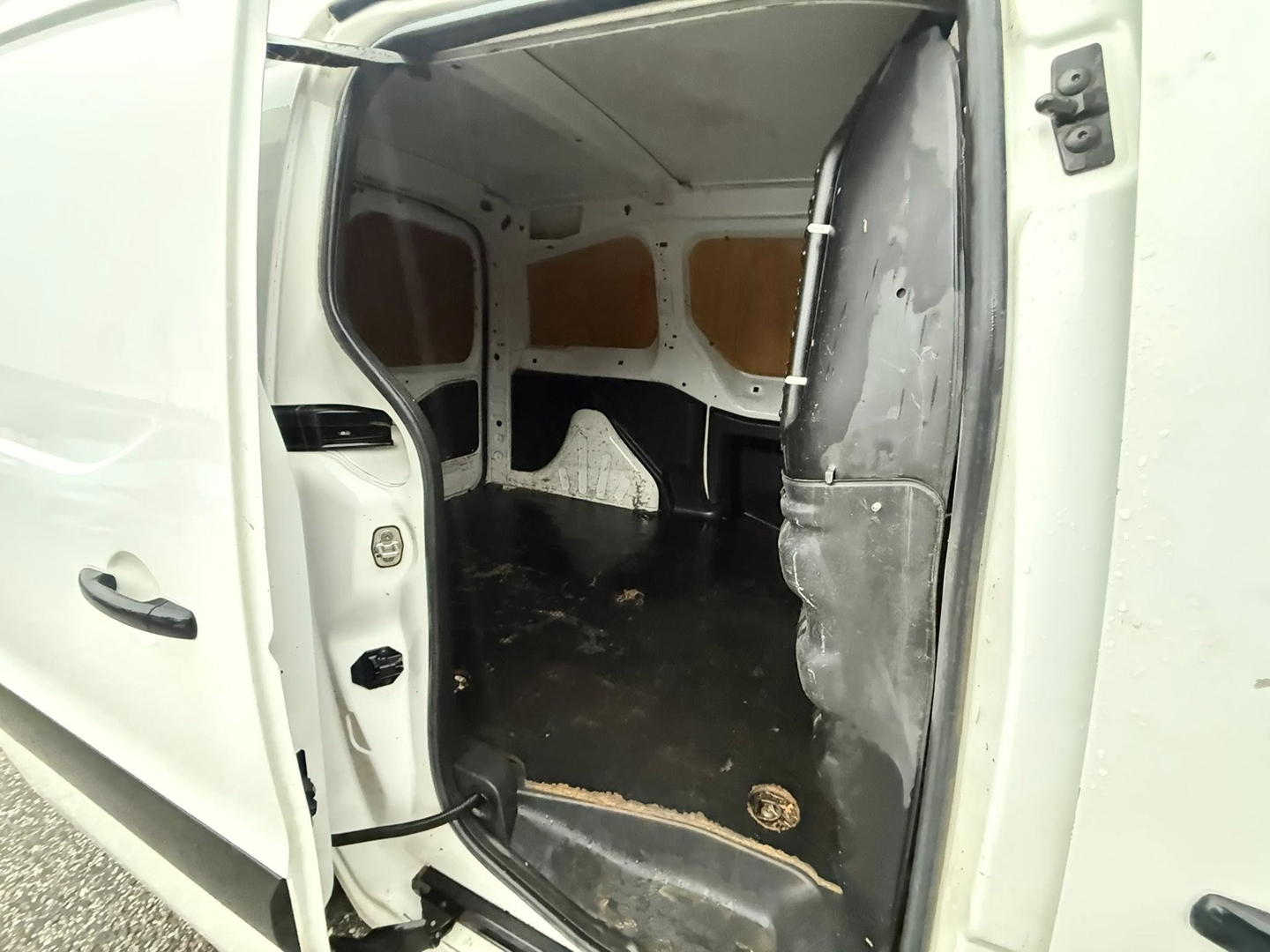 Peugeot PARTNER STANDARD 1.6 BLUEHDI 100CH PREMIUM PACK