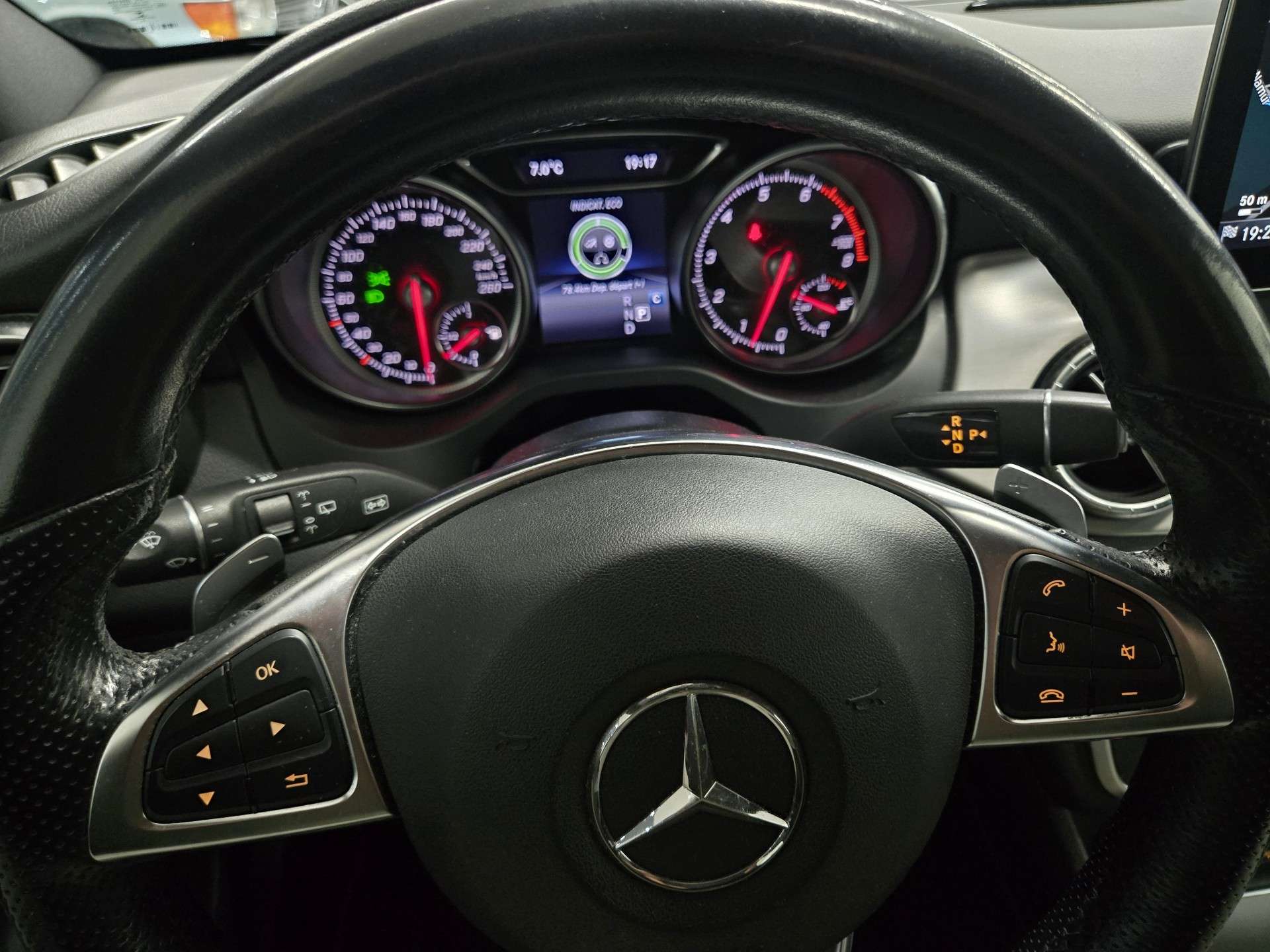 Mercedes-Benz CLA 180 *PACK AMG*BLACK EDITION*BT AUTO*NAVI*CAMERA*