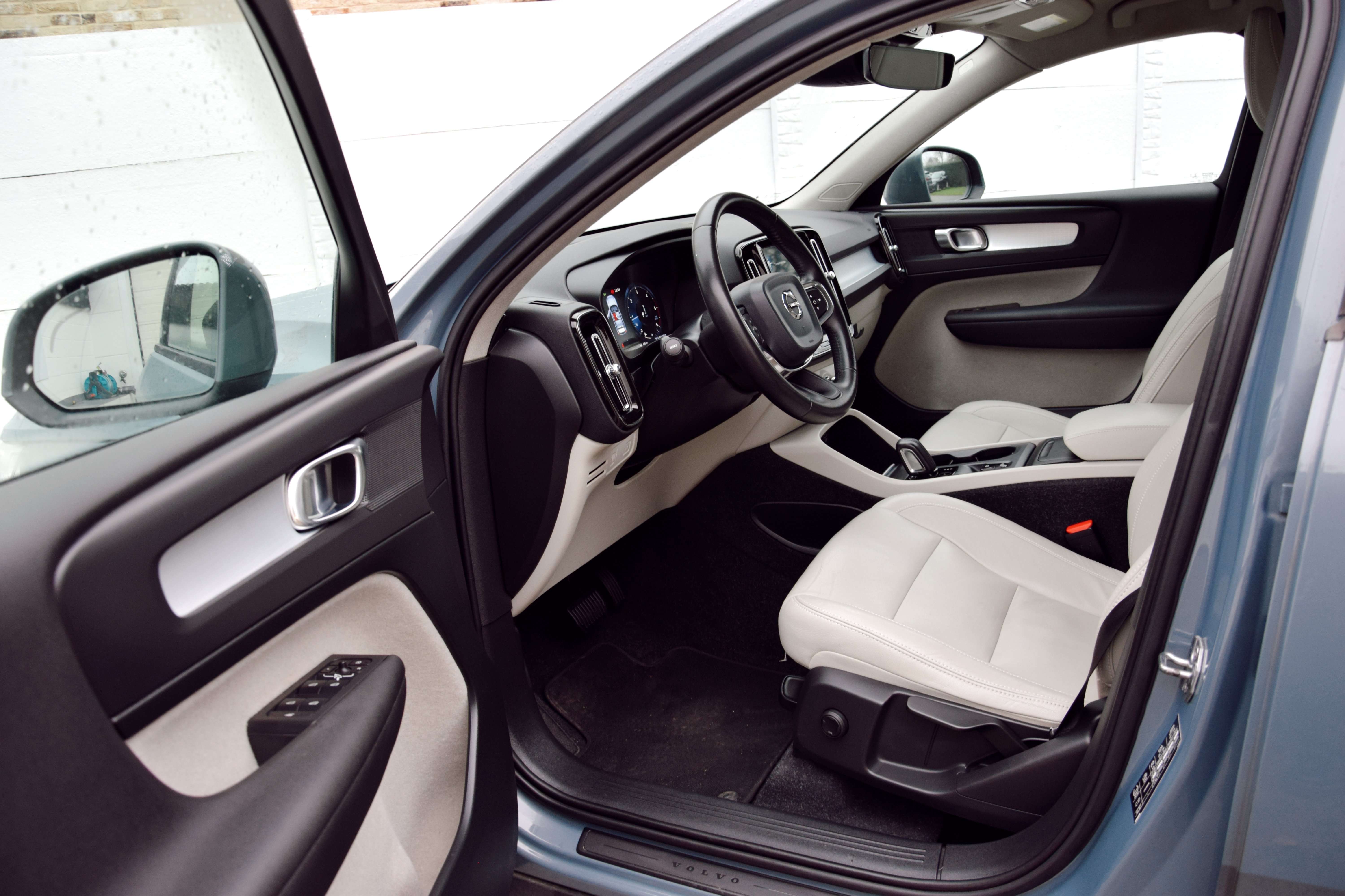 Volvo XC40 XC40 2.0 D3 AWD Momentum Pro Geartronic