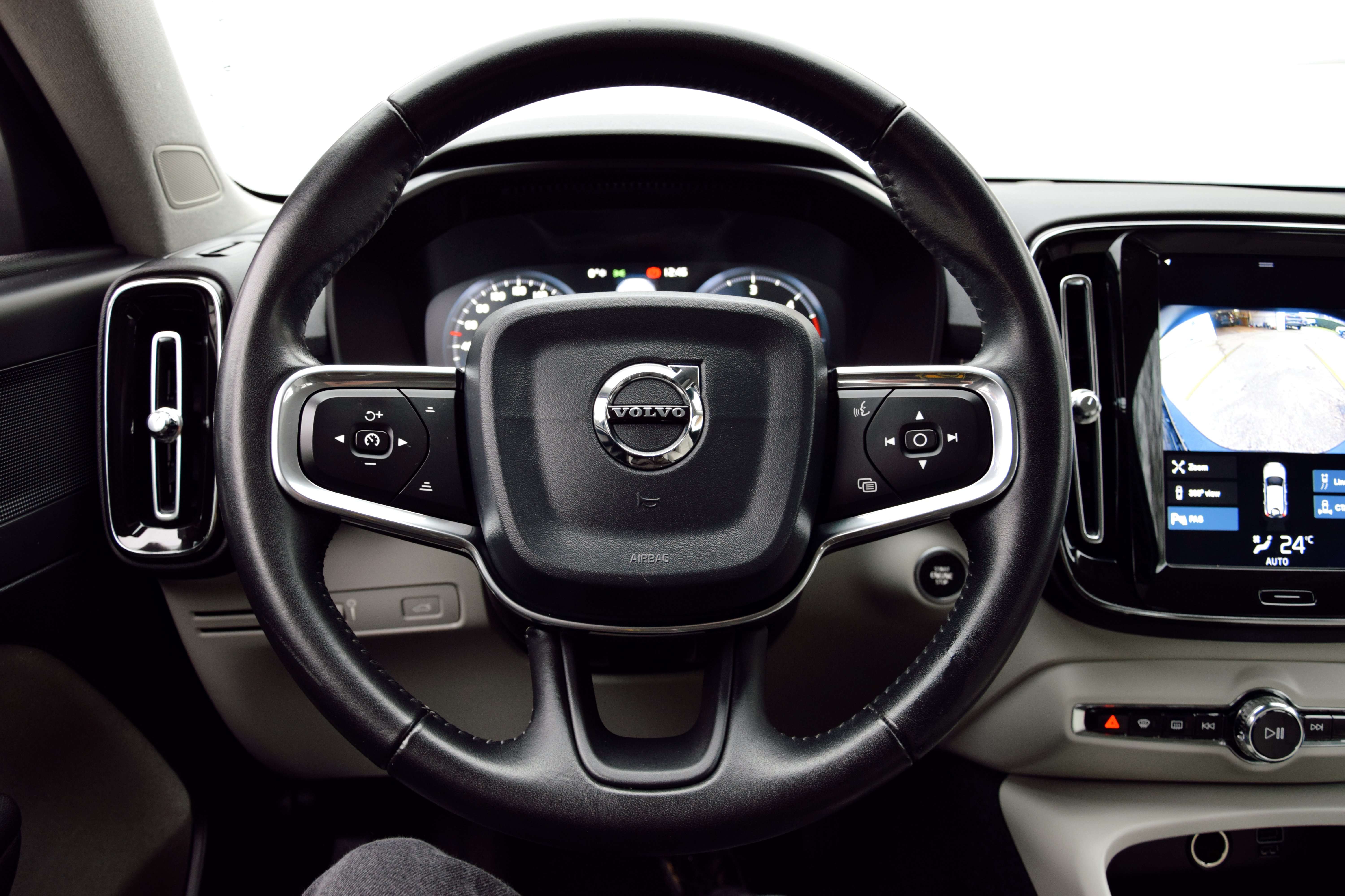 Volvo XC40 XC40 2.0 D3 AWD Momentum Pro Geartronic
