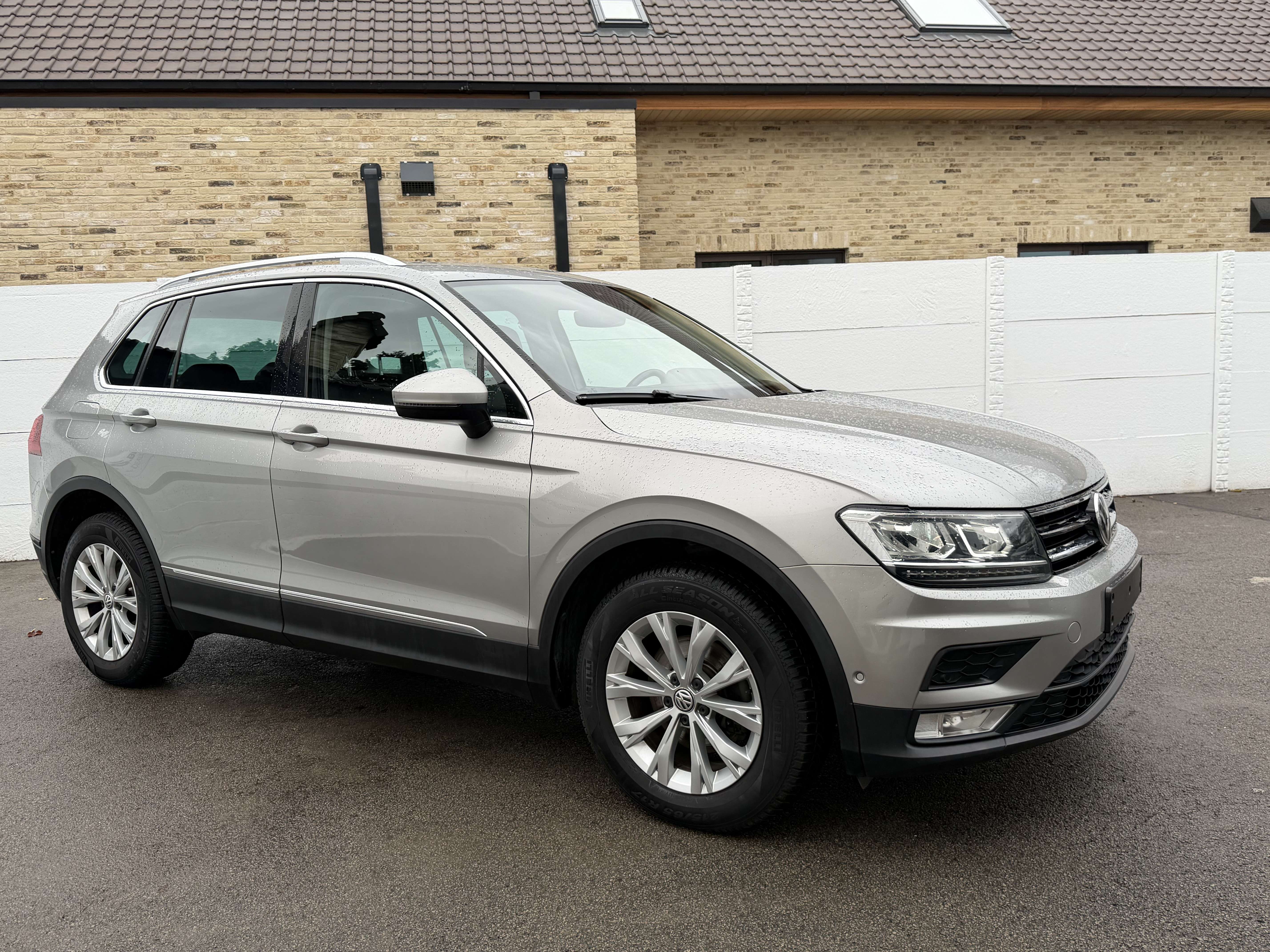 Volkswagen Tiguan Tiguan 2.0 TDi SCR Comfortline BMT DSG