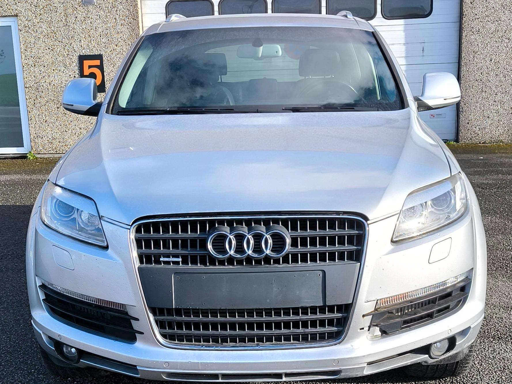 Audi Q7 3.0 tdi tiptronic