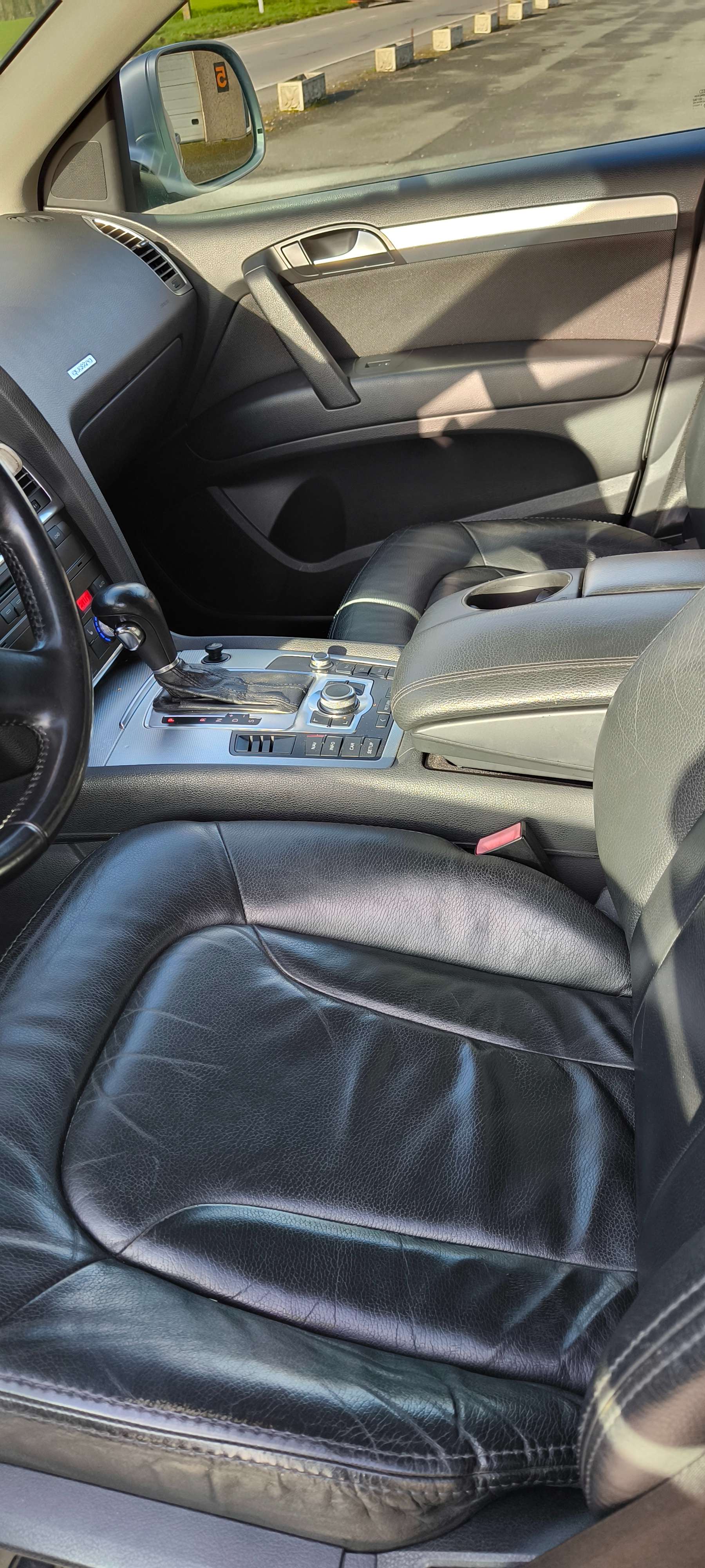 Audi Q7 3.0 tdi tiptronic
