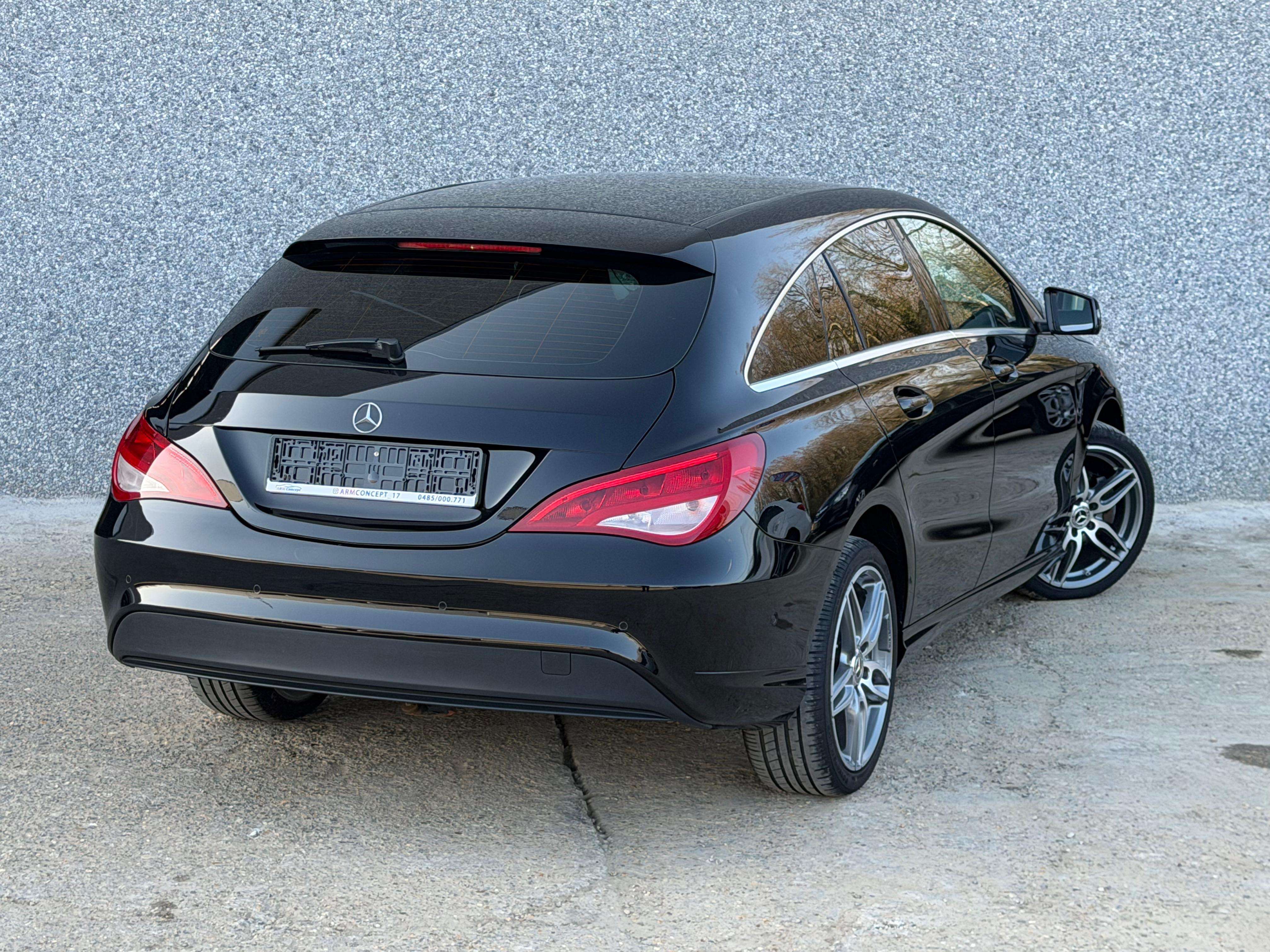 Mercedes-Benz CLA 180 CLA 180d break  Diesel 10/2017 GARANTIE 12 Mois