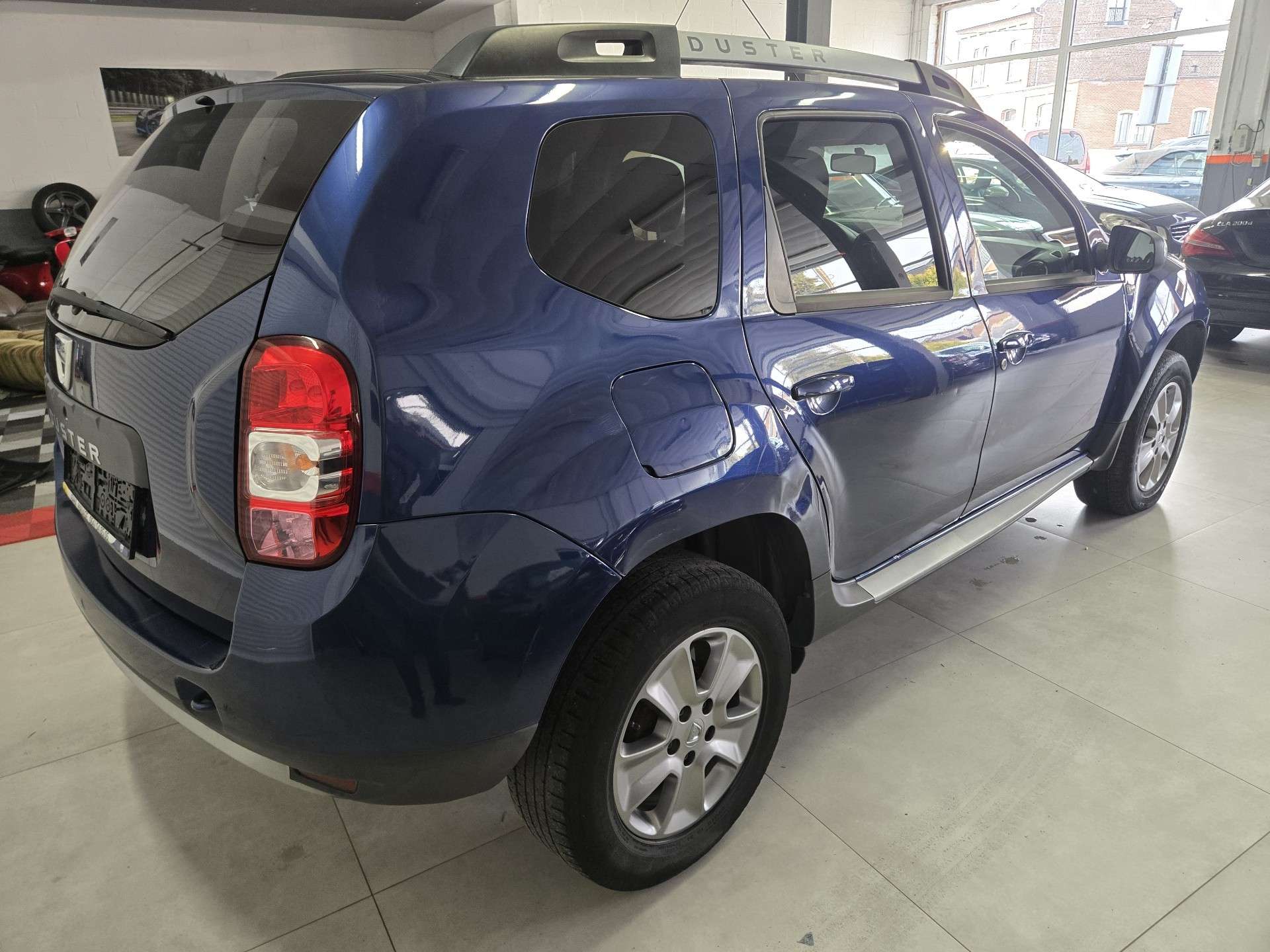 Dacia Duster *CLIM*NAVI*RADAR*JANTES*VENTE EXPORT !!!