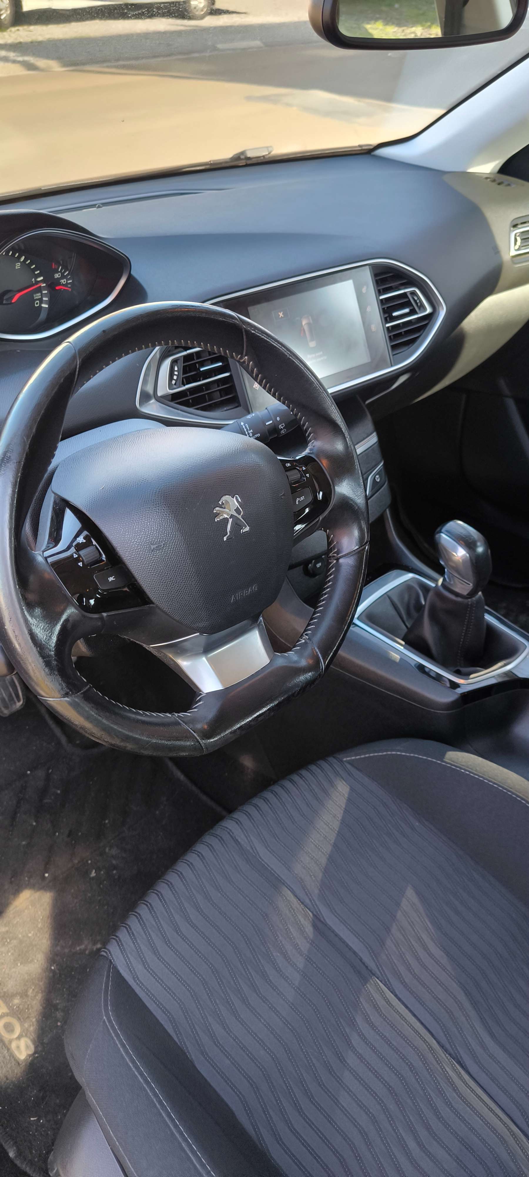 Peugeot 308 Peugeot 308 1600 HDi break 2016 145000 km