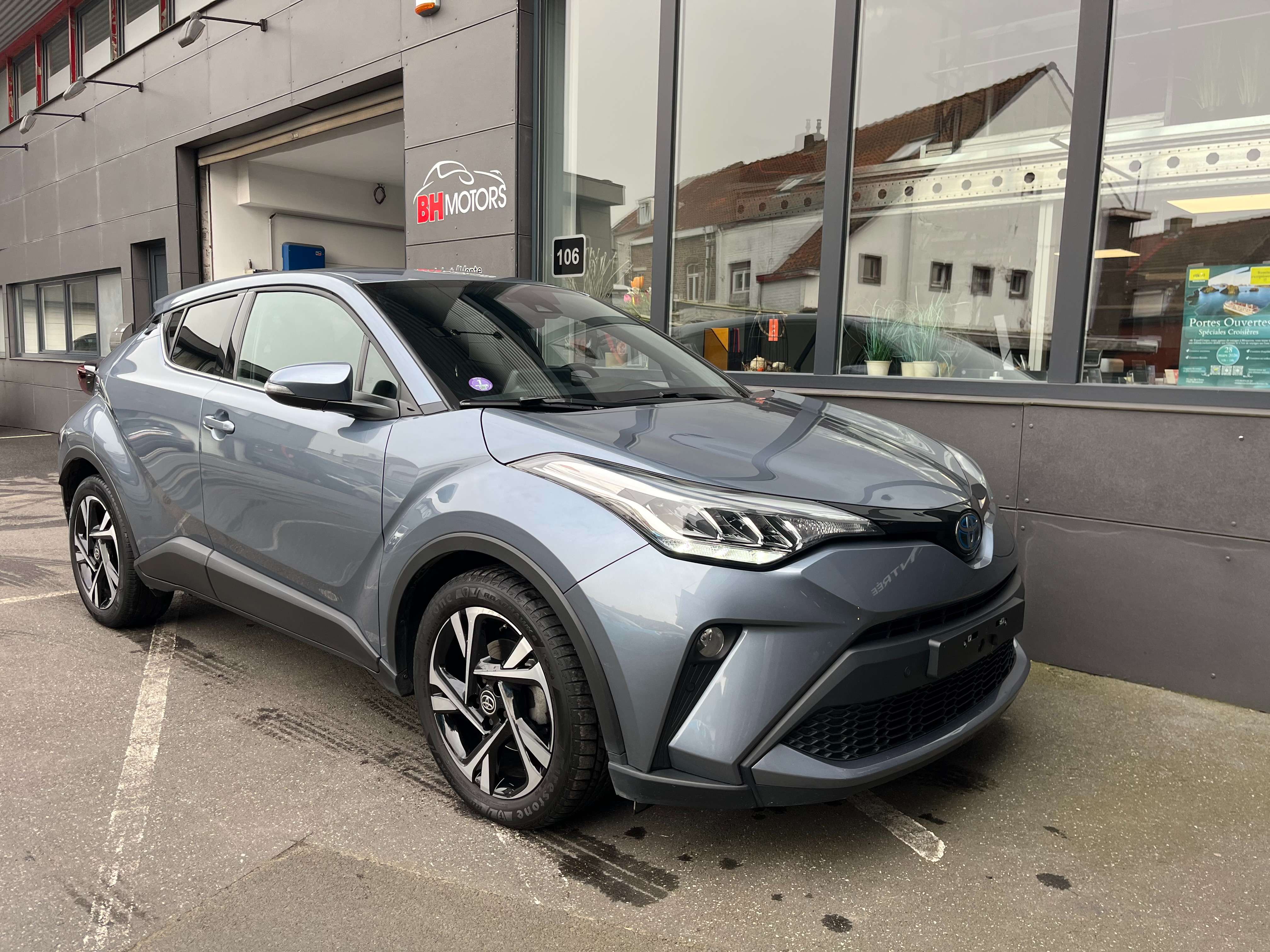 Toyota C-HR C-HR Hybrid 1.8i VVT-i C-Lub Mono-Tone E-CVT