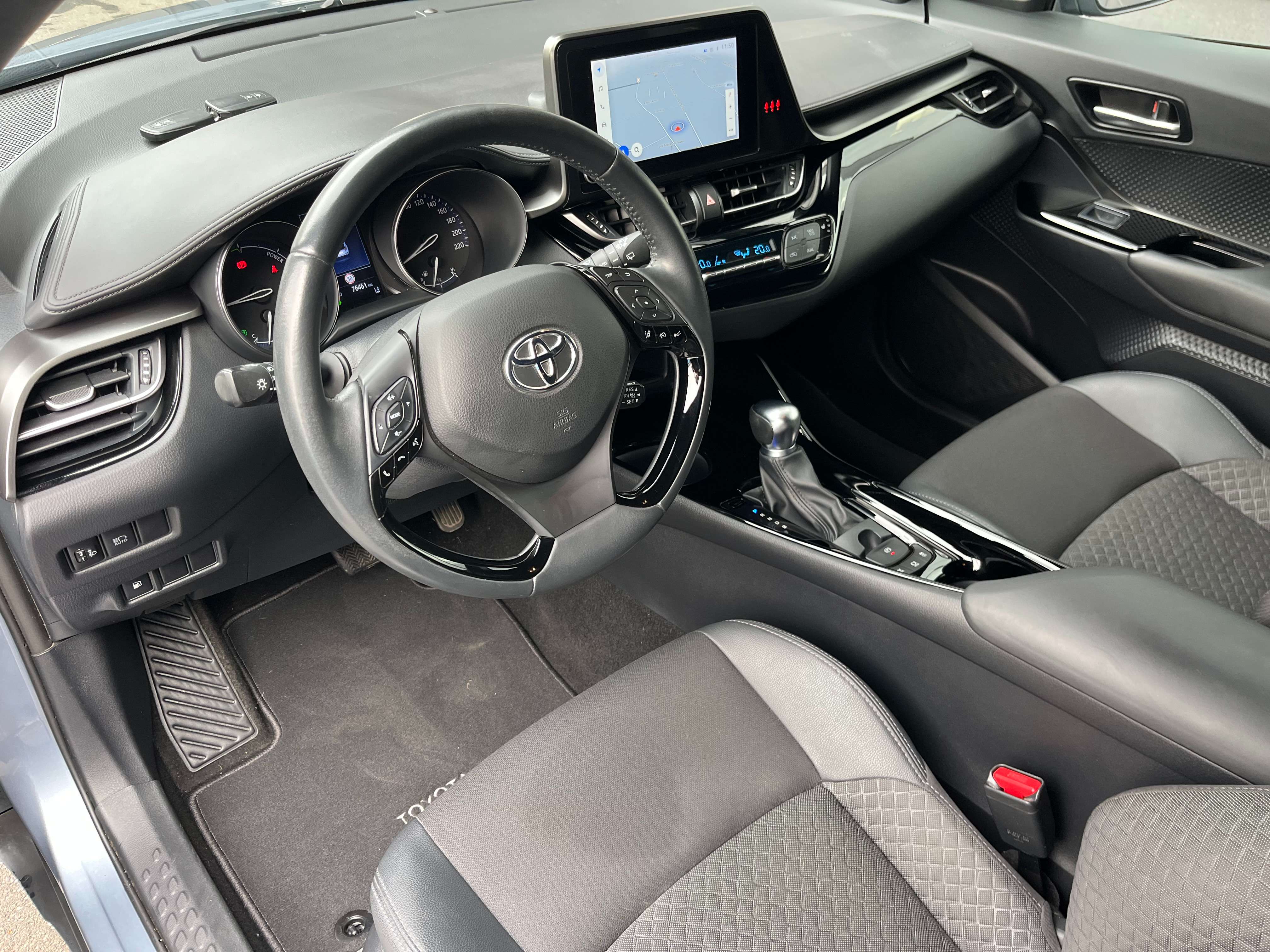 Toyota C-HR C-HR Hybrid 1.8i VVT-i C-Lub Mono-Tone E-CVT