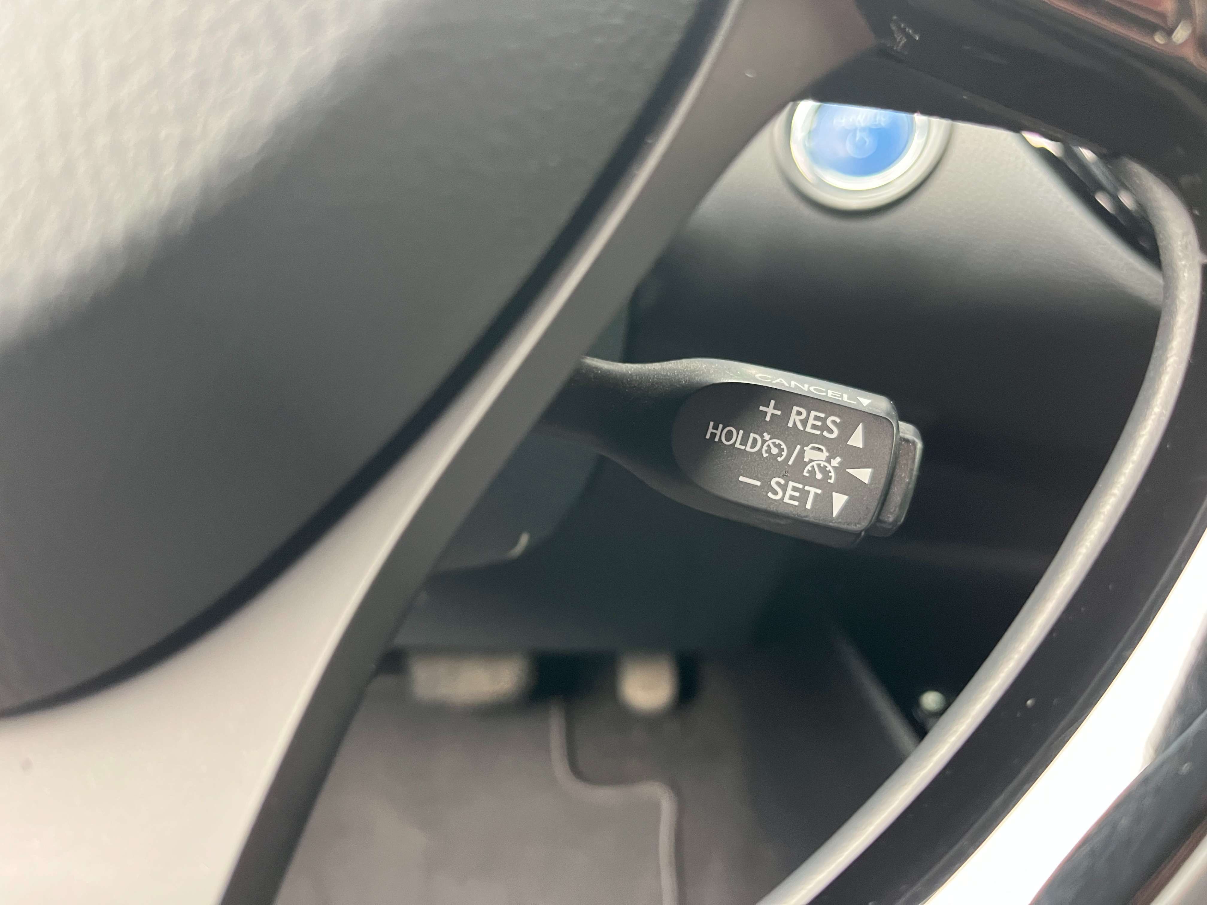 Toyota C-HR C-HR Hybrid 1.8i VVT-i C-Lub Mono-Tone E-CVT