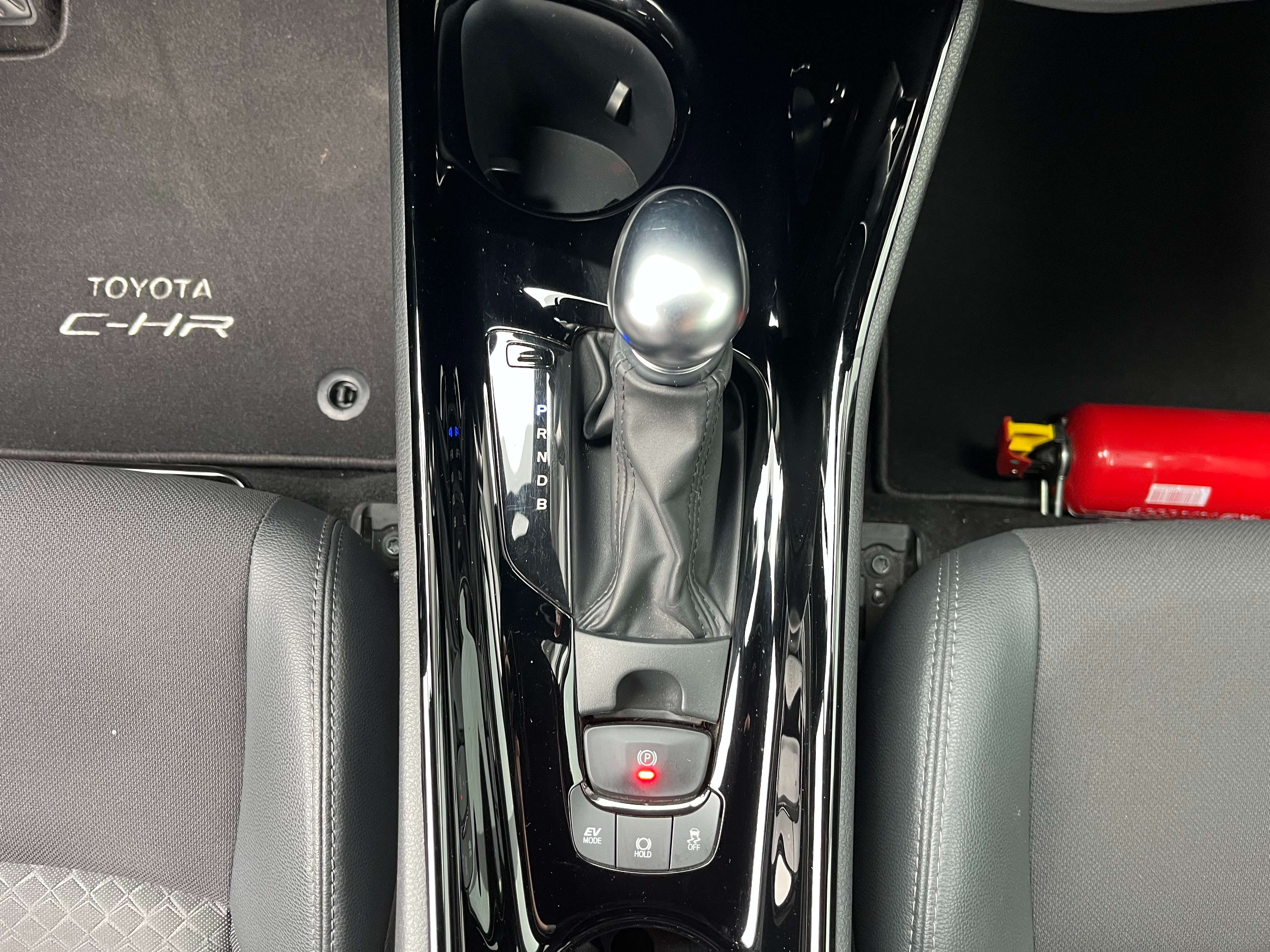 Toyota C-HR C-HR Hybrid 1.8i VVT-i C-Lub Mono-Tone E-CVT