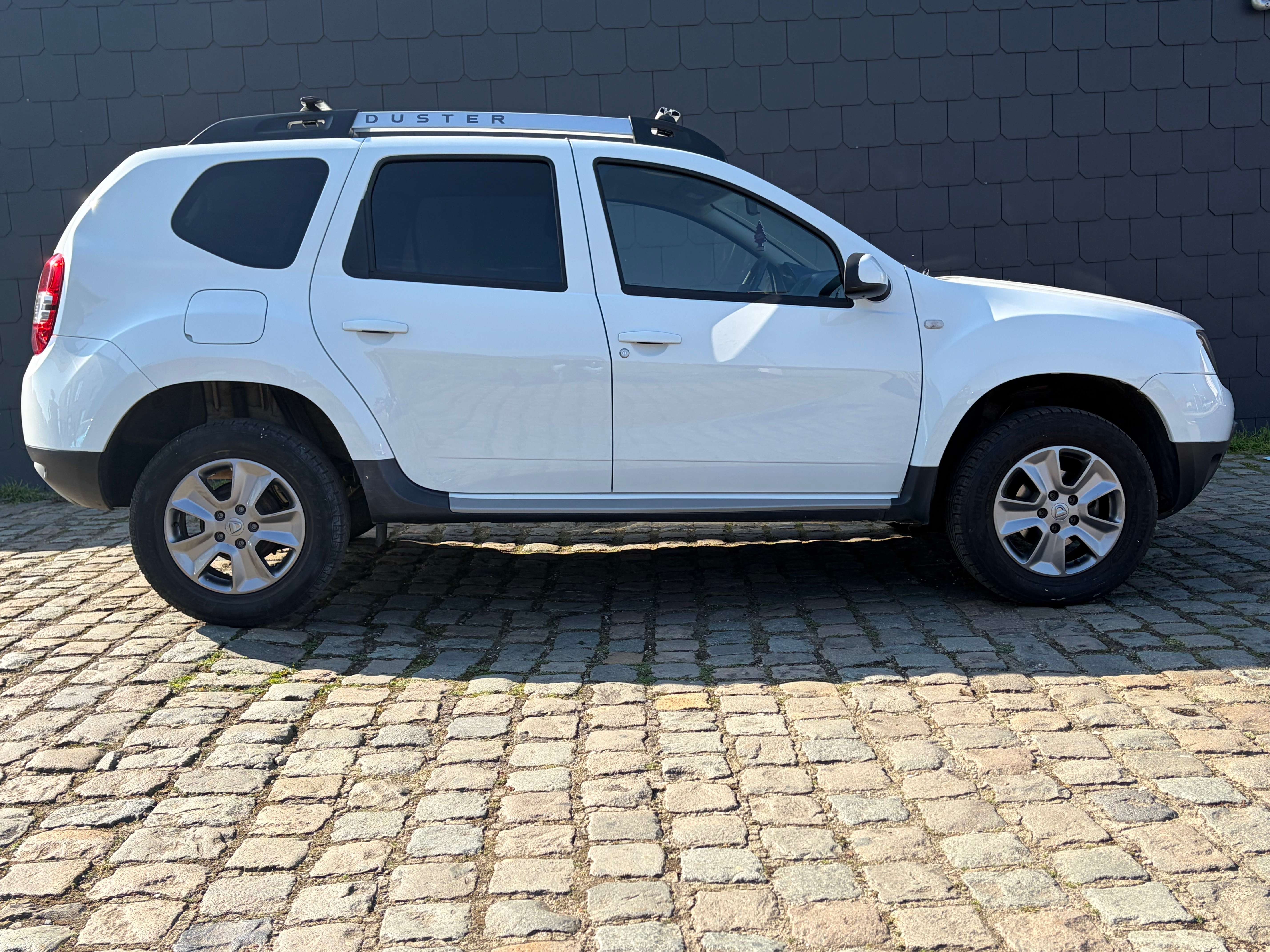 Dacia Duster 🔴🆕🔴Duster 1.6i 4x2 AIRCO UTILITAIRE LICHTEVRACH