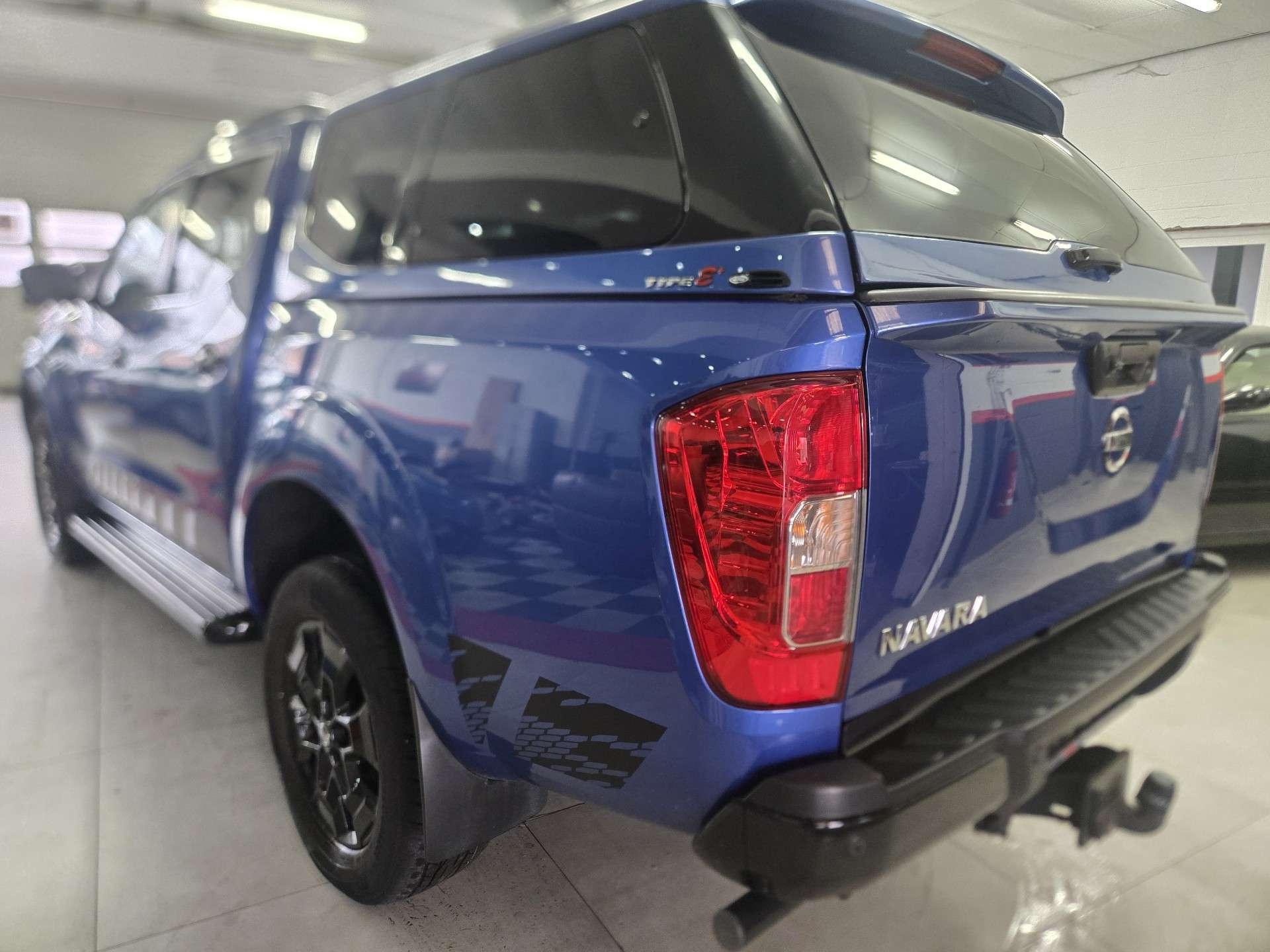Nissan Navara *N-GUARD*HARD TOP*NAVI*CAMERA360°CUIR*TOE*BT AUTO*