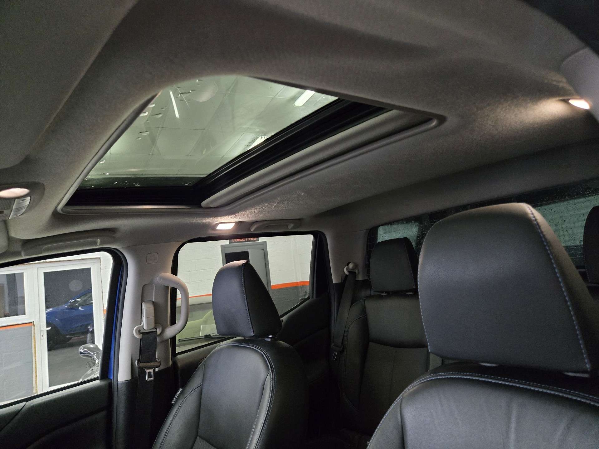 Nissan Navara *N-GUARD*HARD TOP*NAVI*CAMERA360°CUIR*TOE*BT AUTO*