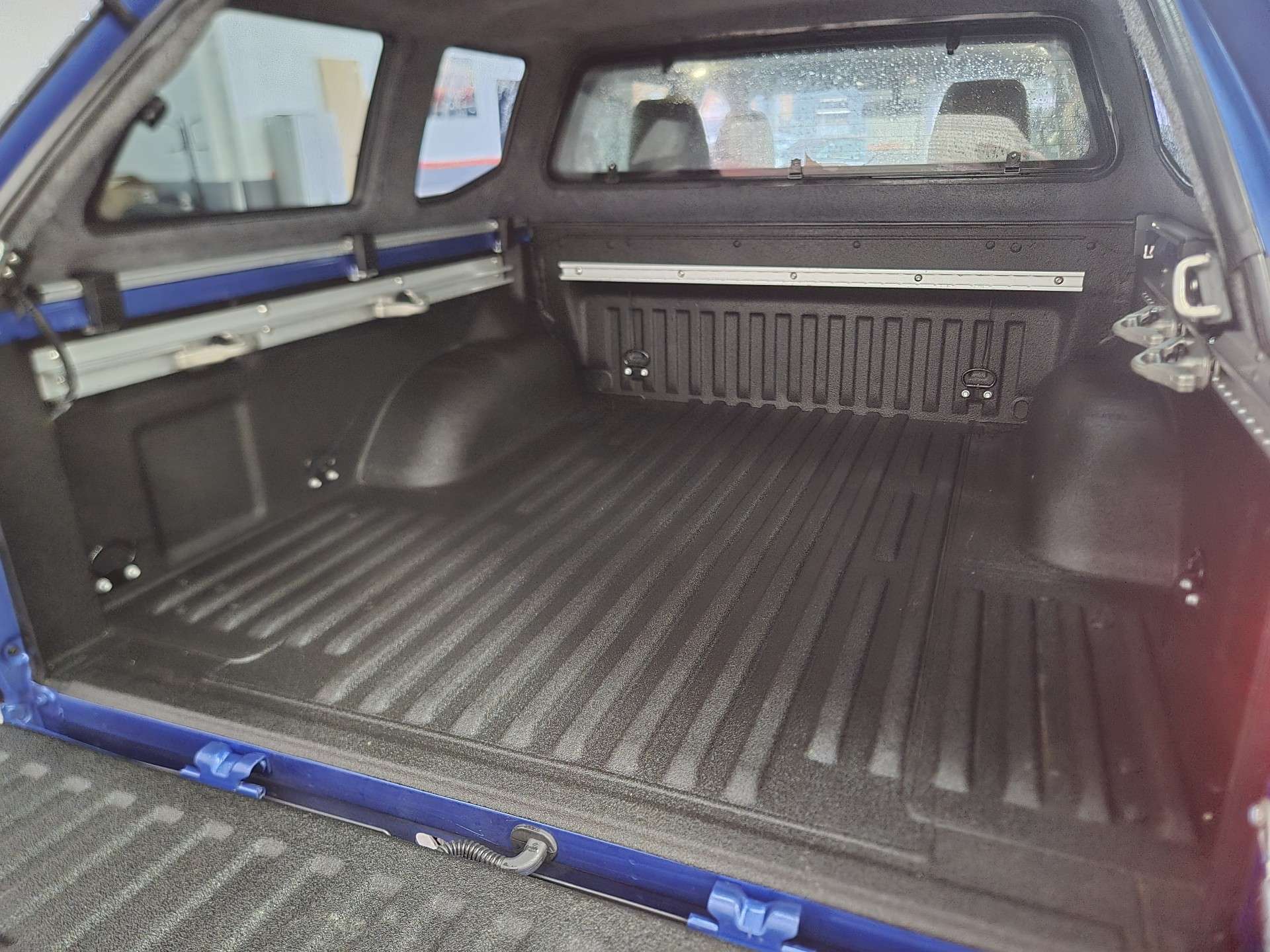 Nissan Navara *N-GUARD*HARD TOP*NAVI*CAMERA360°CUIR*TOE*BT AUTO*