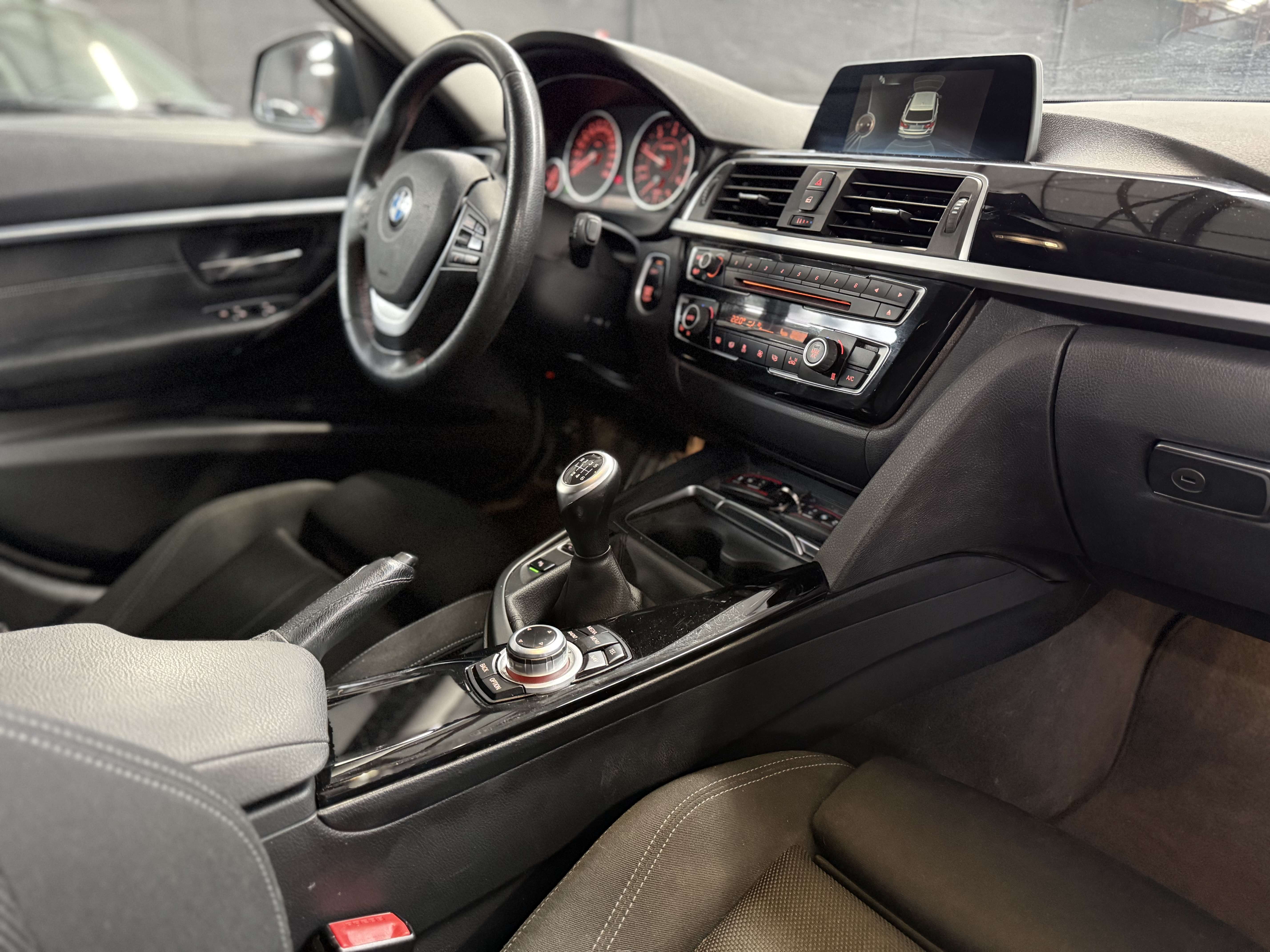 BMW 318 Touring 318 d * 12/2016 * GPS * LED * GARANTIE