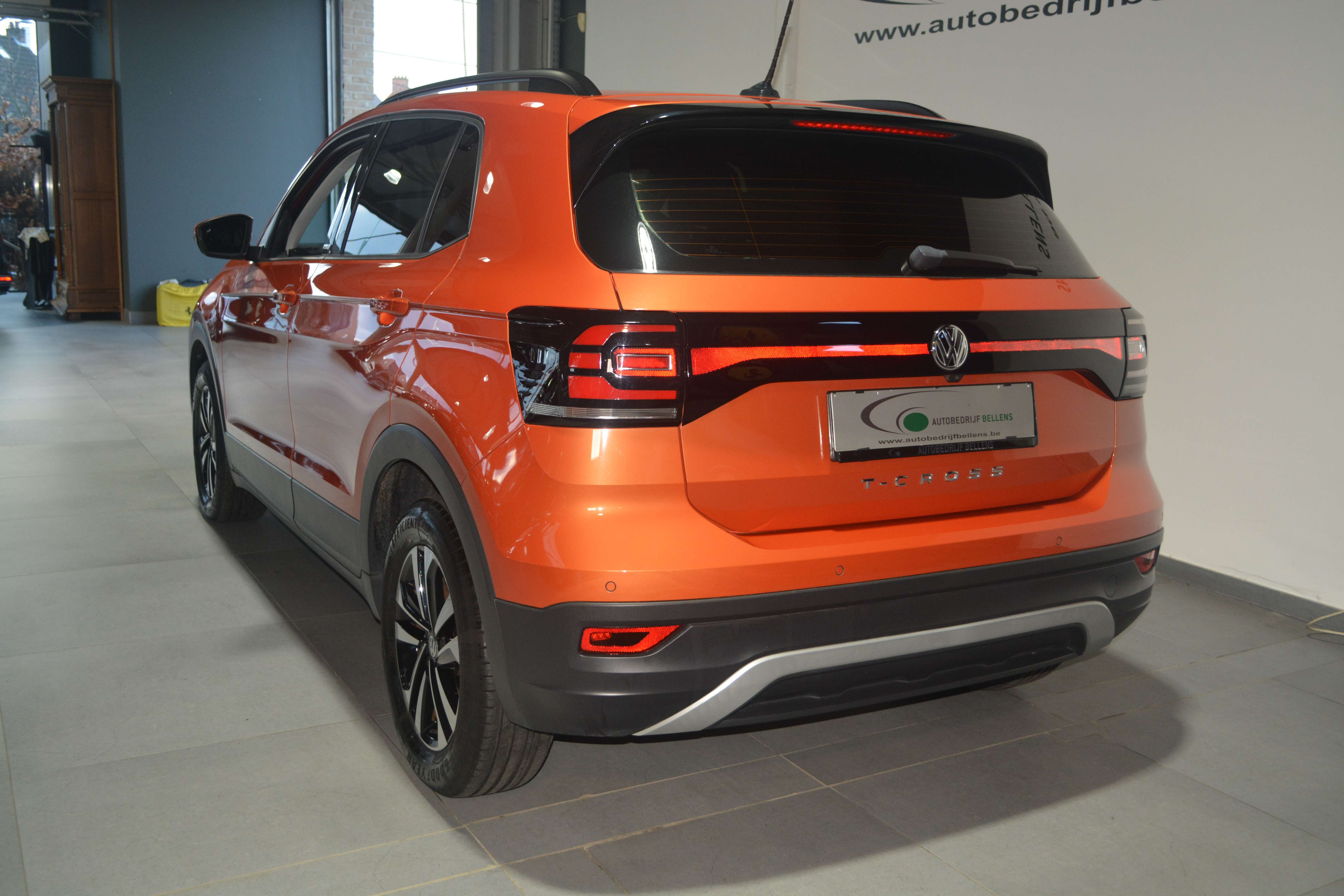 Volkswagen T-Cross T-Cross 1.0 TSI United OPF DSG / NAVI + CAM / APPL