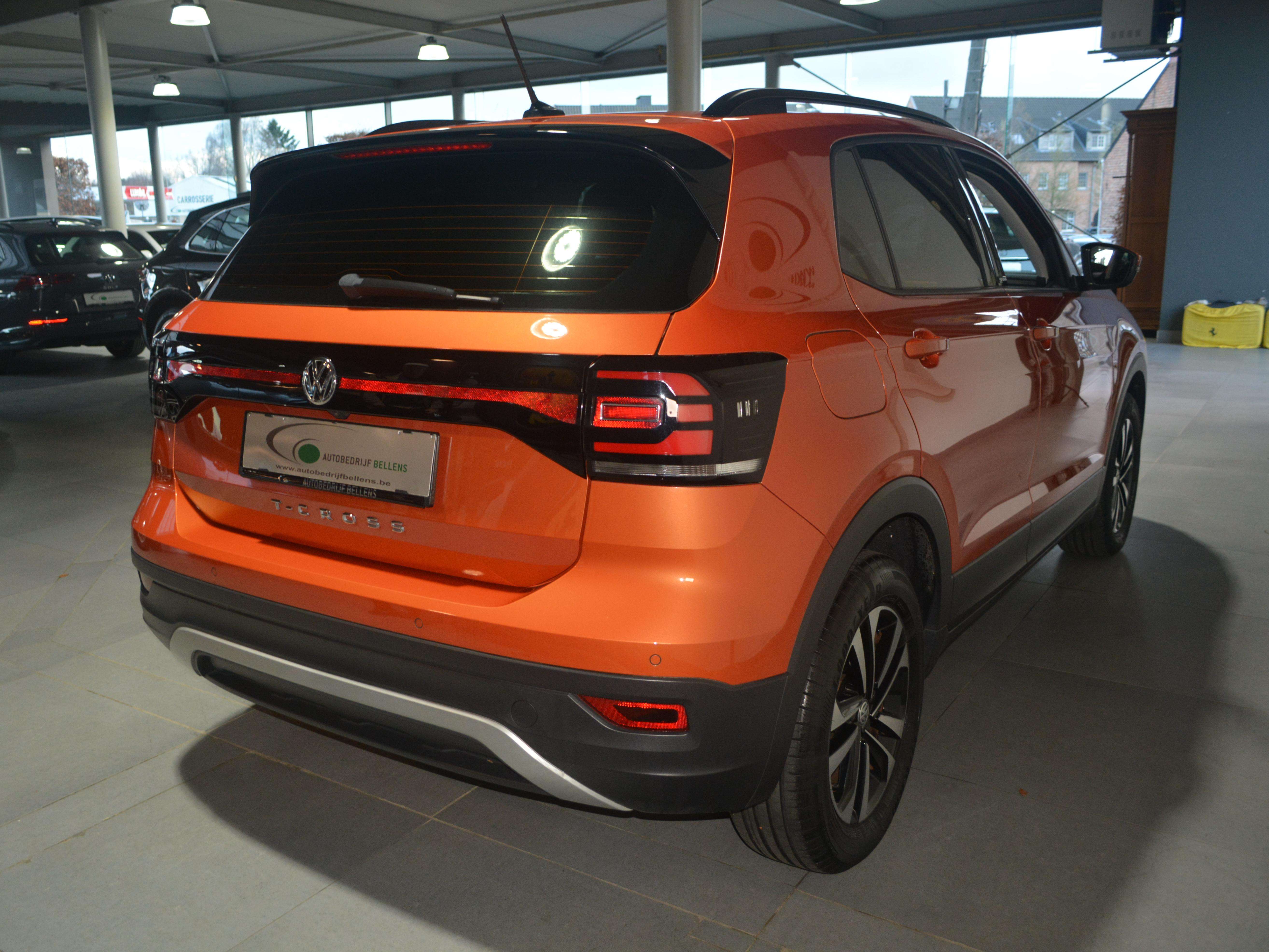 Volkswagen T-Cross T-Cross 1.0 TSI United OPF DSG / NAVI + CAM / APPL