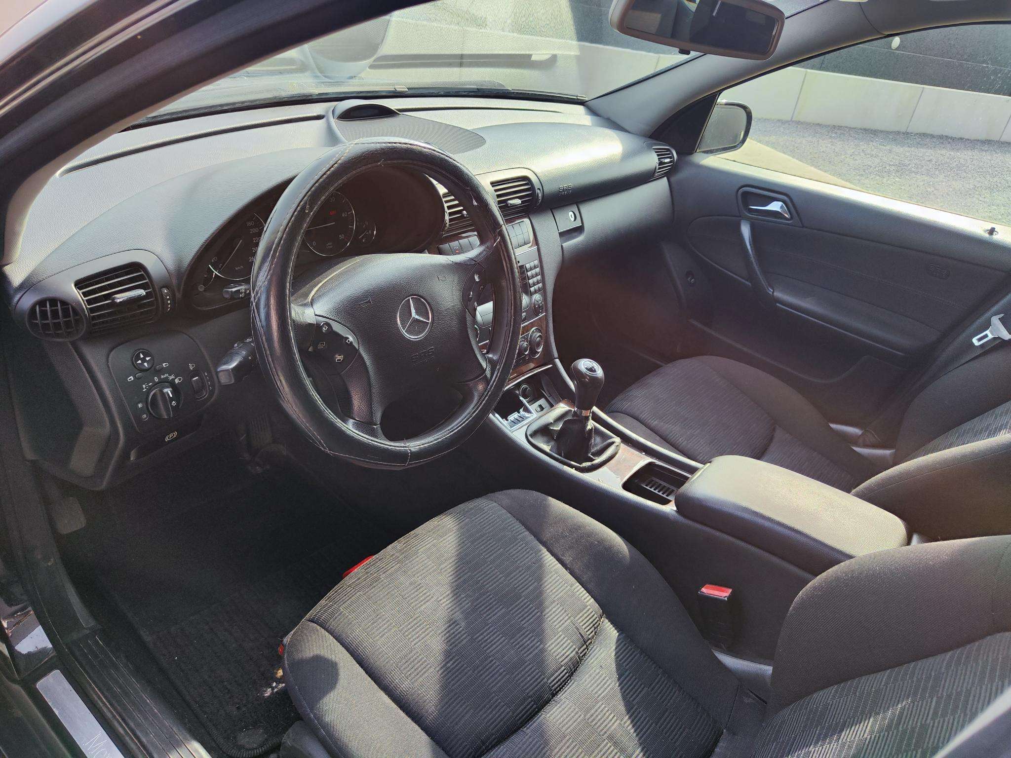 Mercedes-Benz C 220 C 220 CDI Elegance (EURO 4)