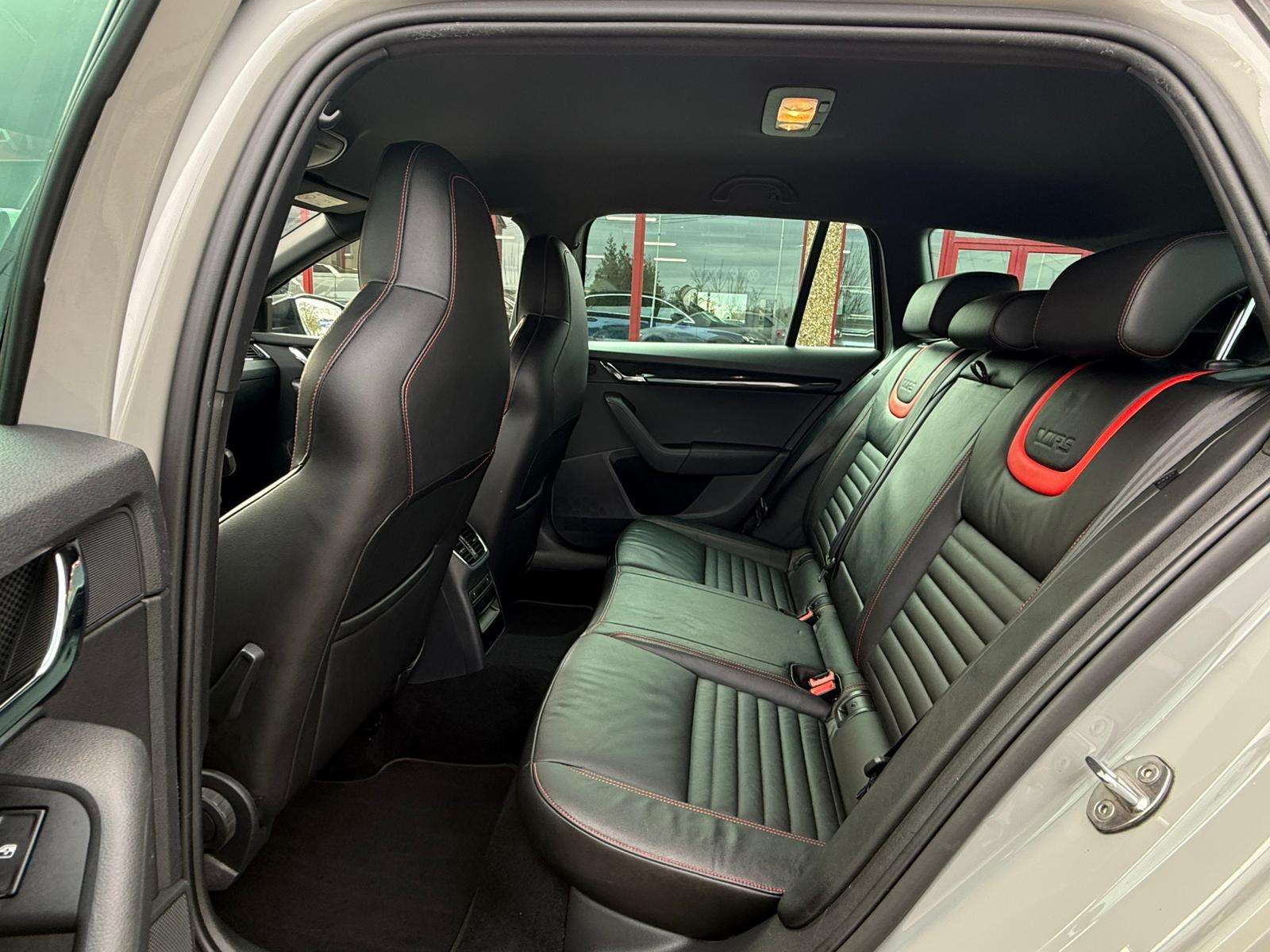 Skoda Octavia RS 2.O TDI 184CV DSG SPORT   FULL