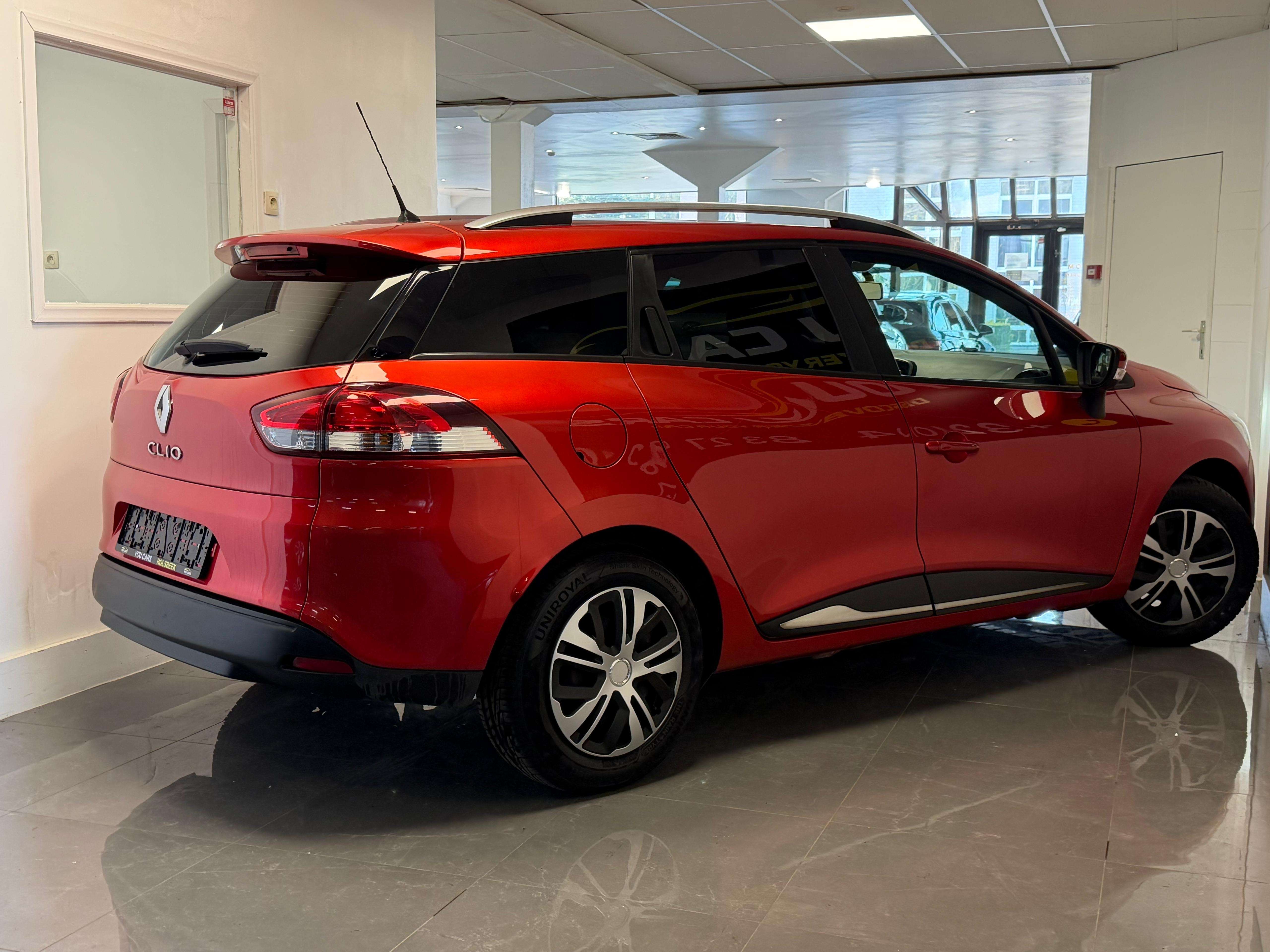 Renault Clio 1.2 Benzine 1 Jaar Garantie