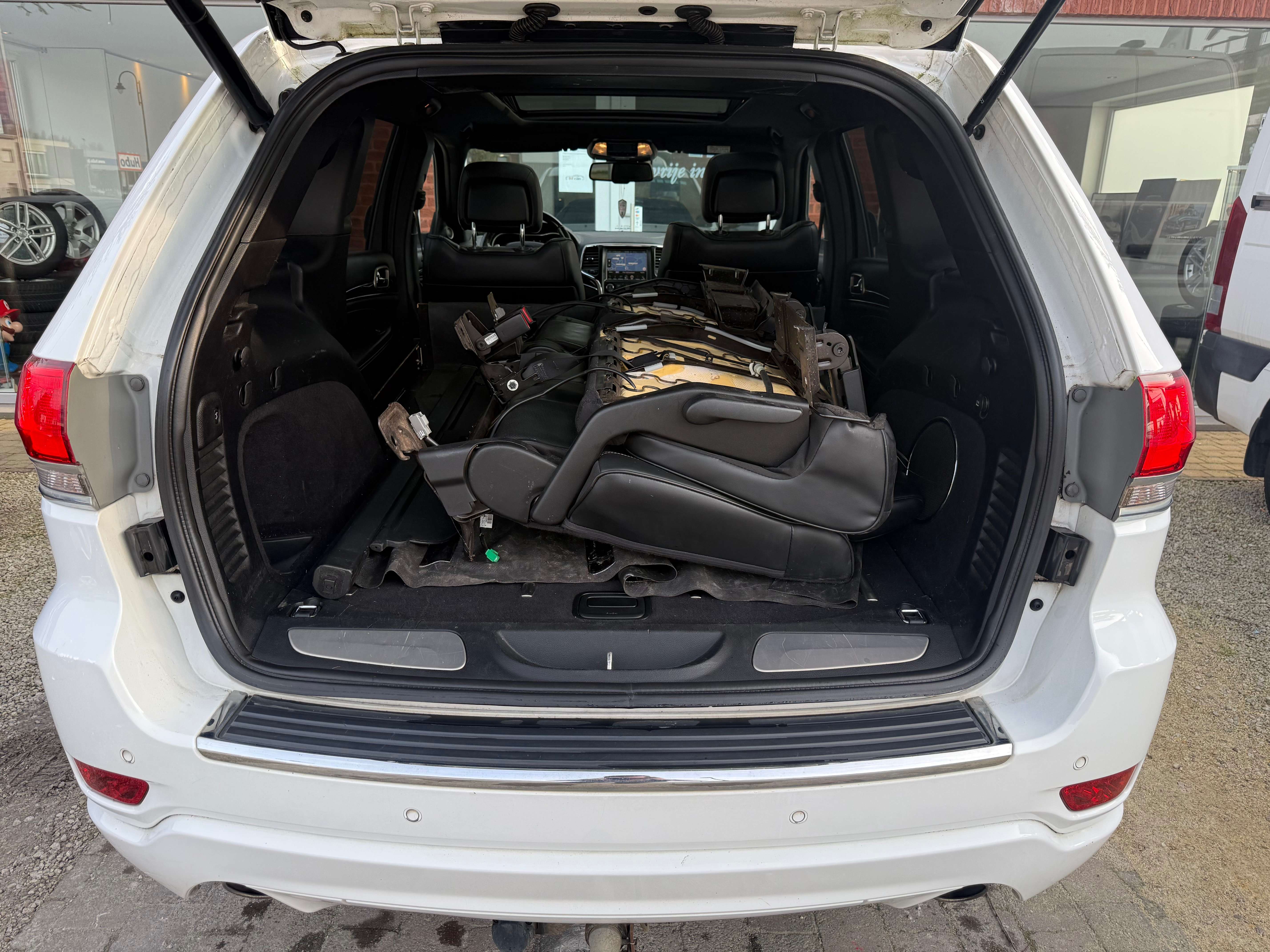 Jeep Grand Cherokee OVERLAND 3.0D 250PK |✅KEY LESS | CAMERA | OPEN DAK
