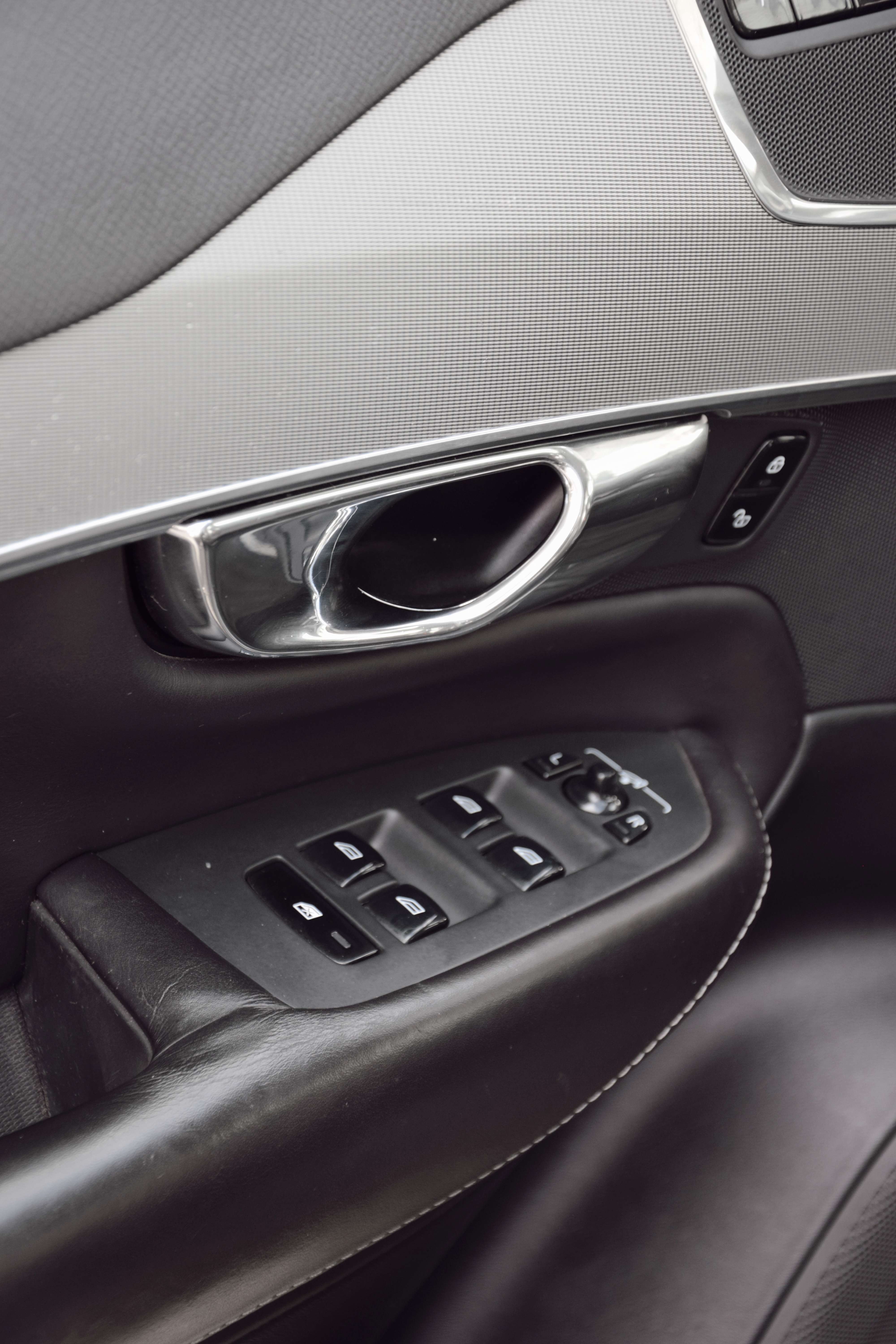 Volvo XC90 XC90 2.0 D5 Eco 4WD Momentum 5pl. Gear.