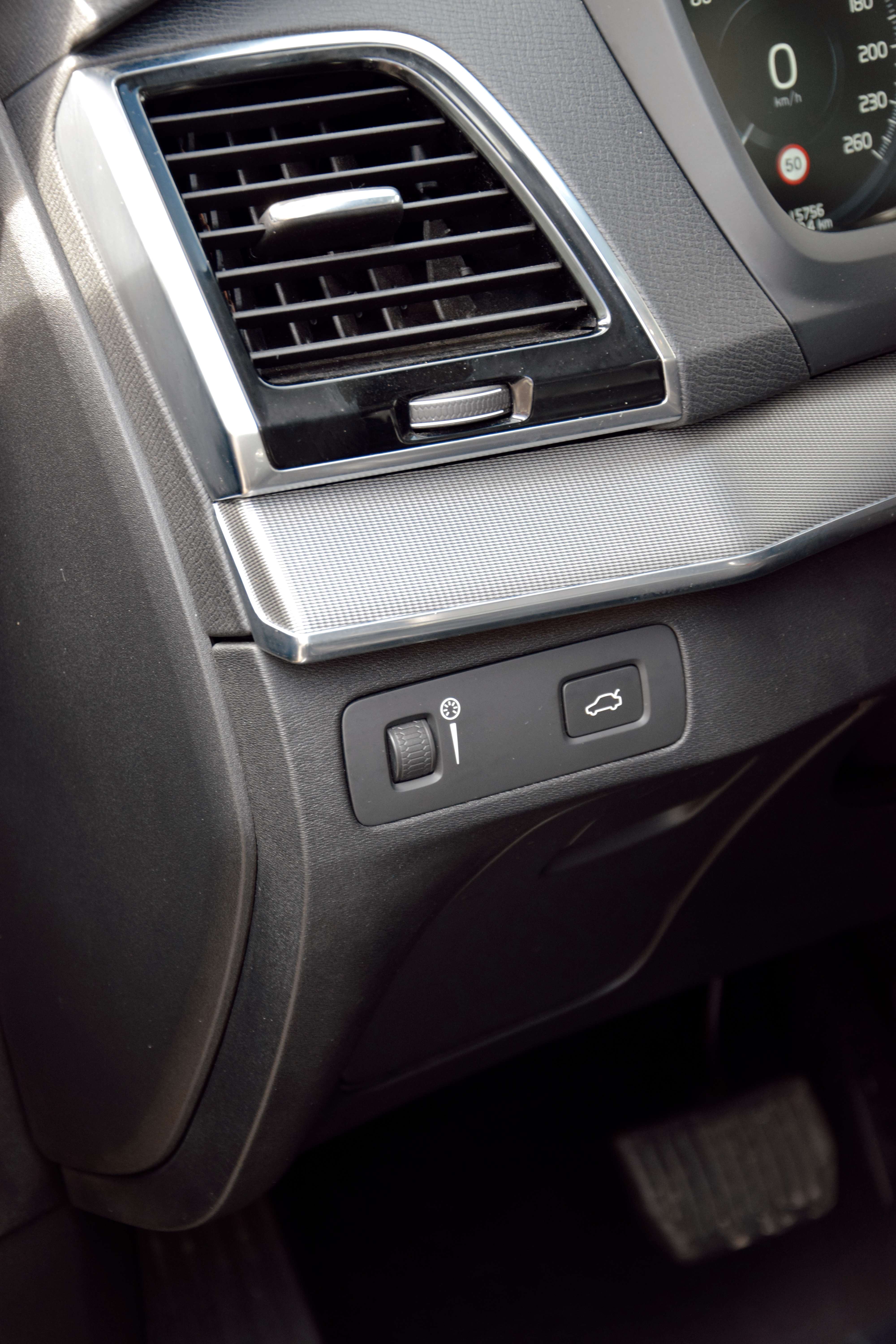 Volvo XC90 XC90 2.0 D5 Eco 4WD Momentum 5pl. Gear.