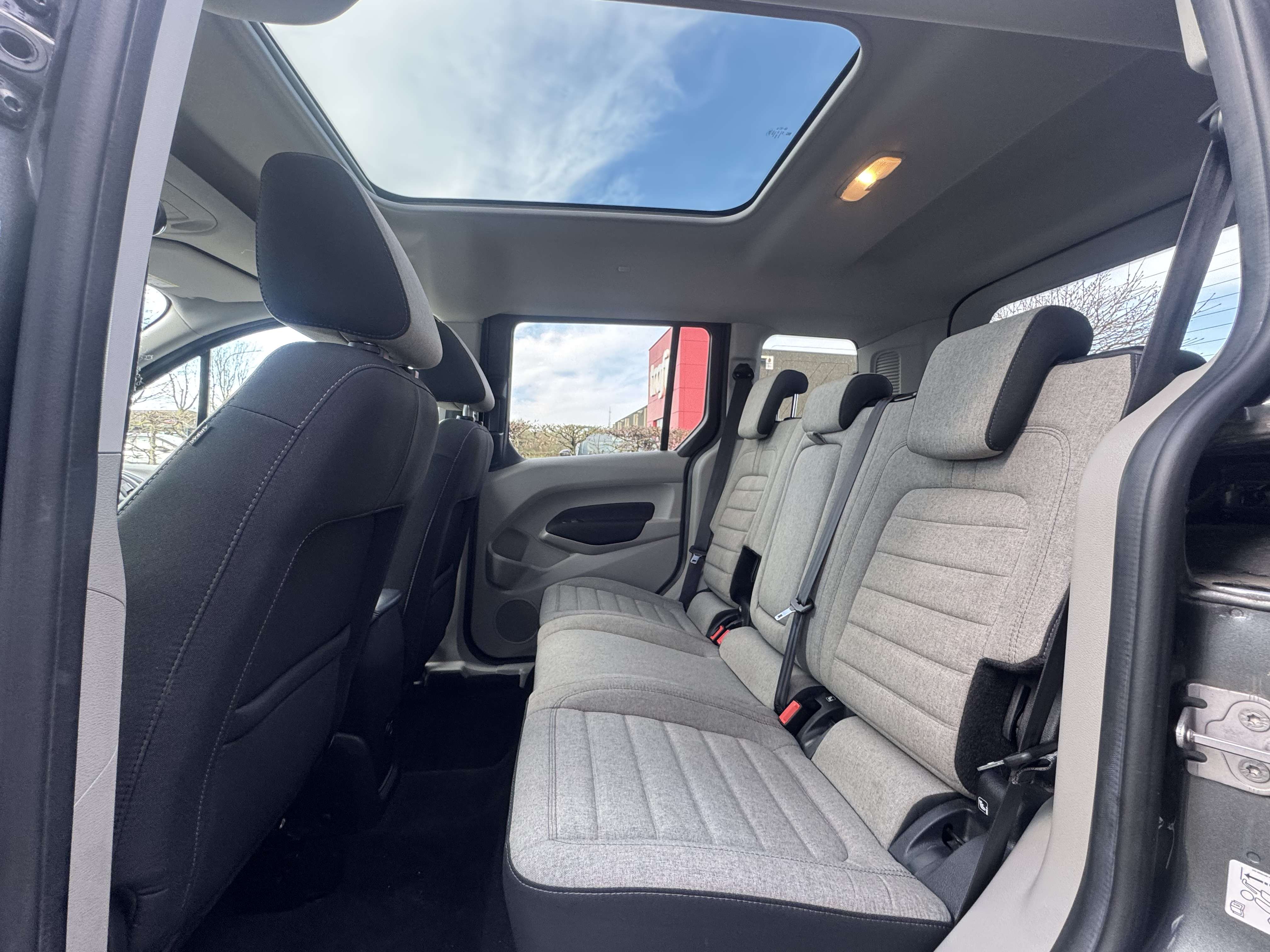 Ford Tourneo Connect 1.5 TDCi Titanium GARANTI ECRAN CAMERA CLIM