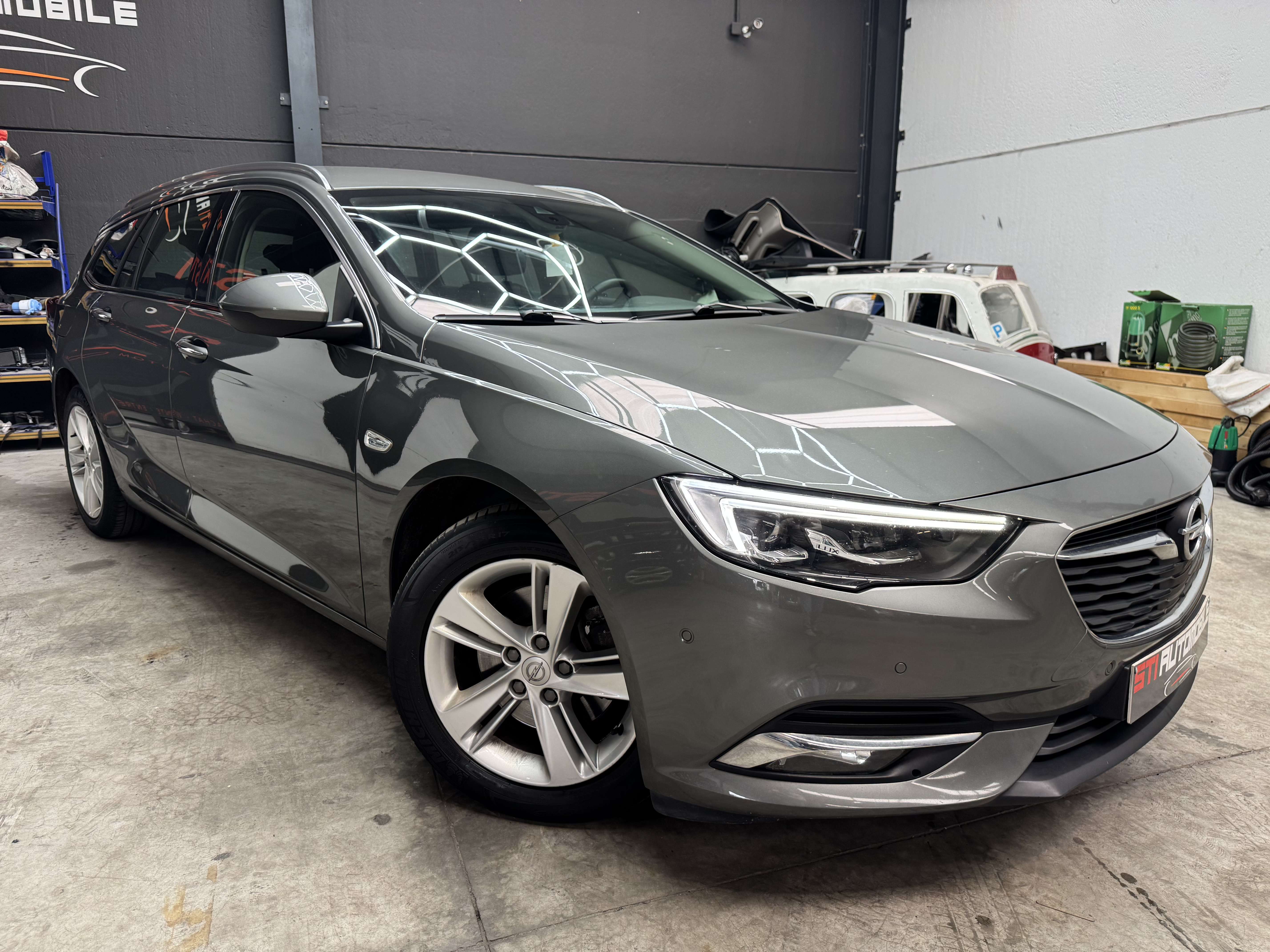 Opel Insignia ** GARANTIE 12 MOIS **