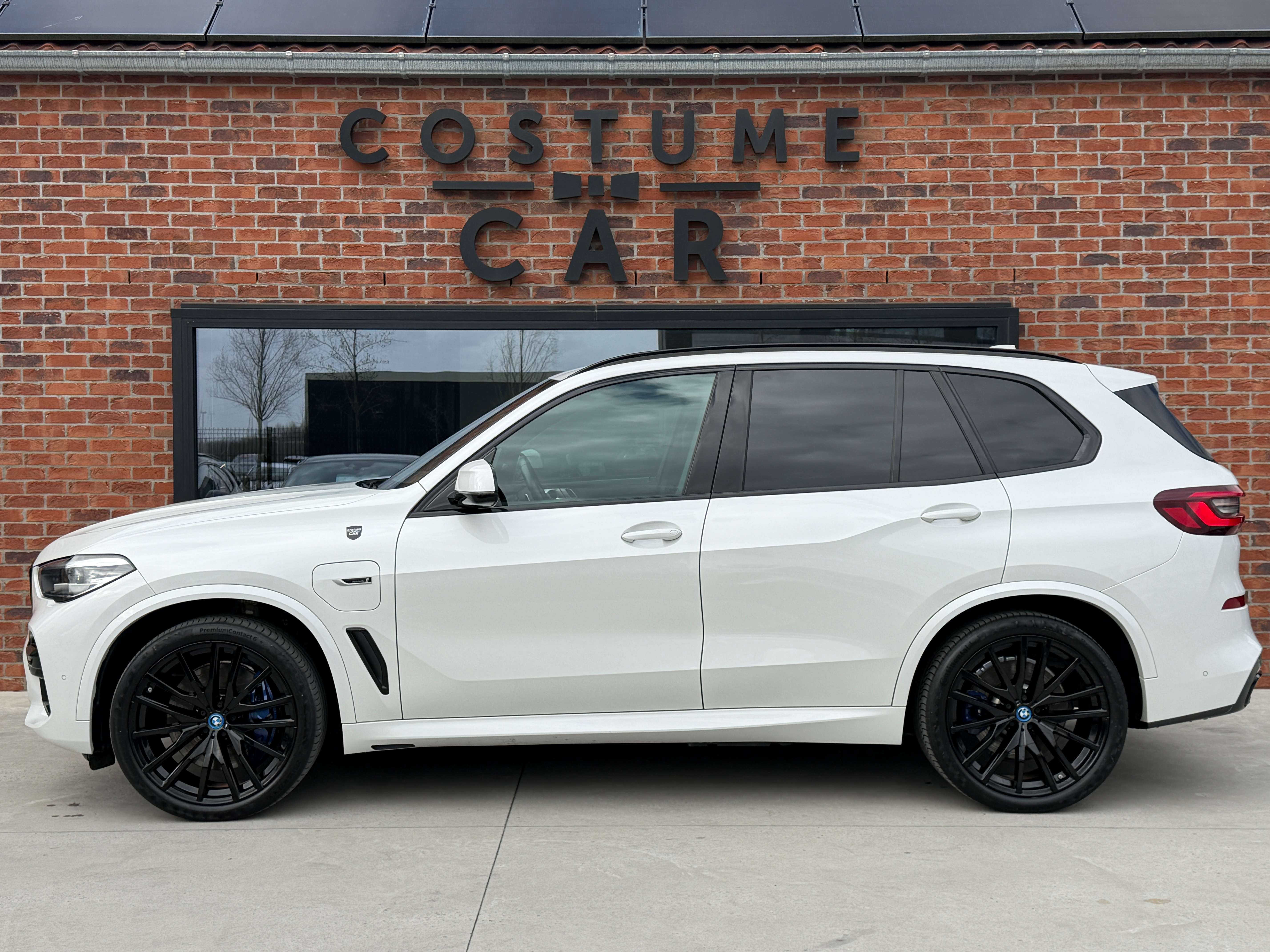 BMW X5 Pack M - Attelage - Caméra - Cuir noir