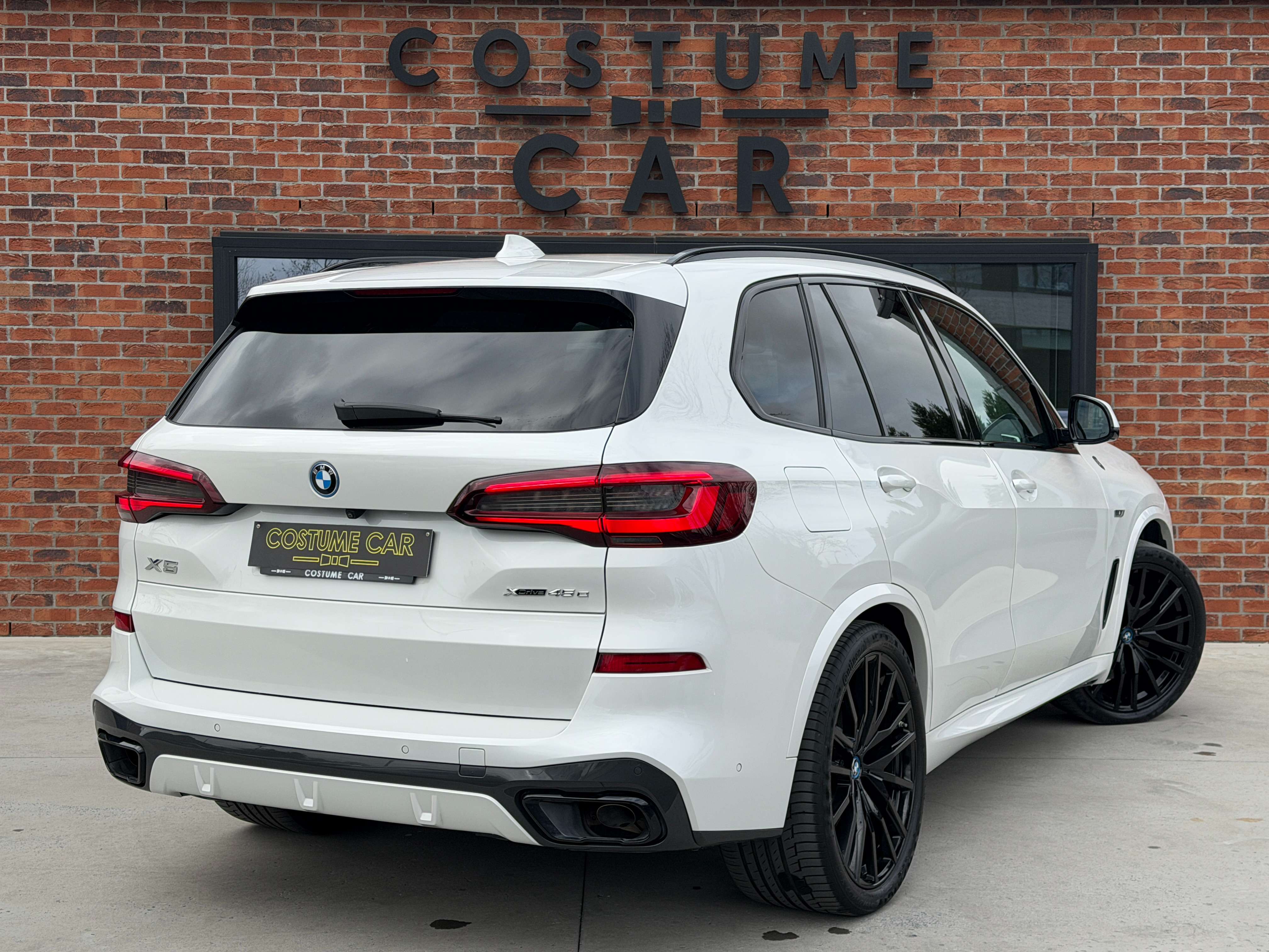 BMW X5 Pack M - Attelage - Caméra - Cuir noir