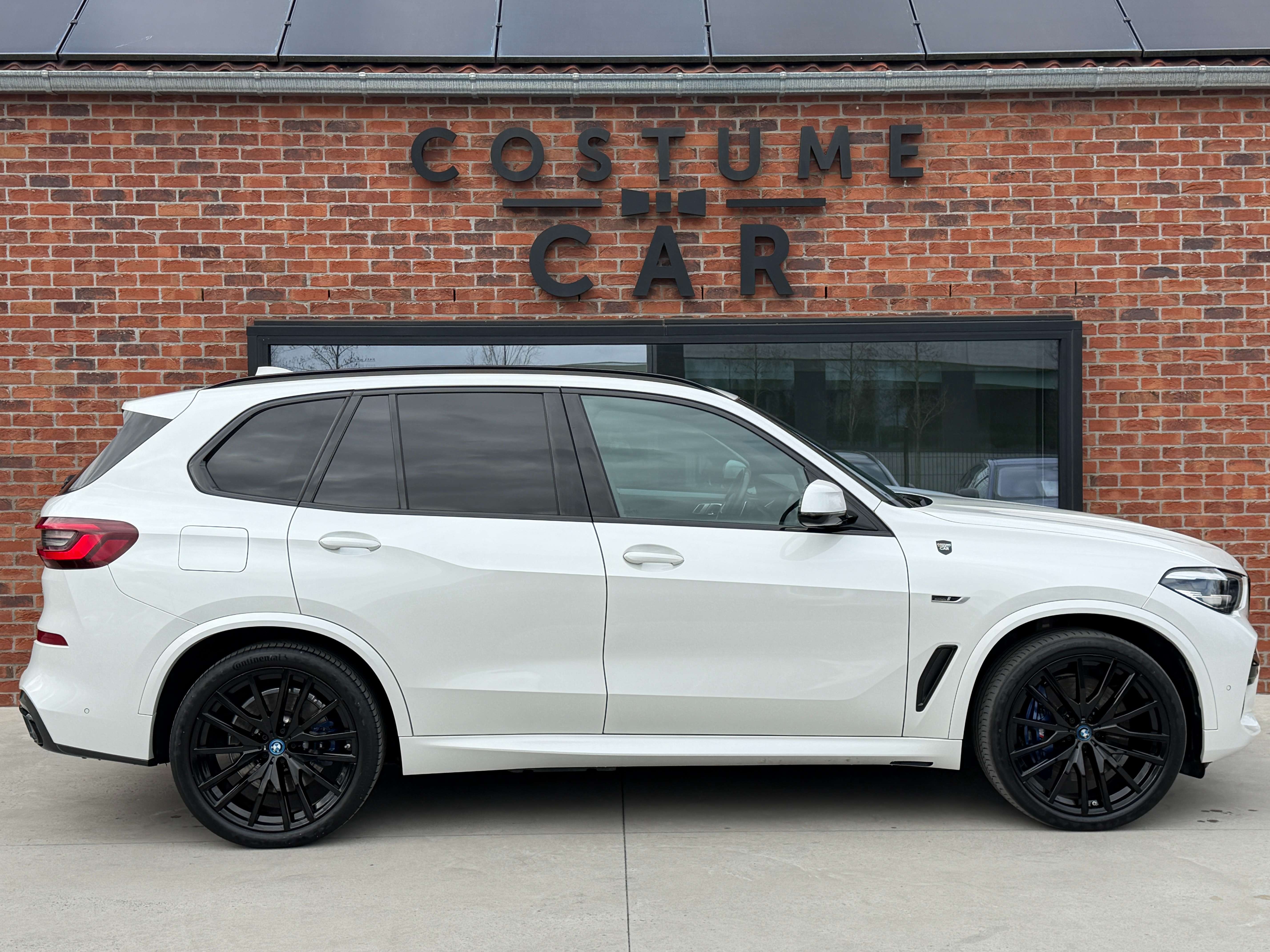 BMW X5 Pack M - Attelage - Caméra - Cuir noir