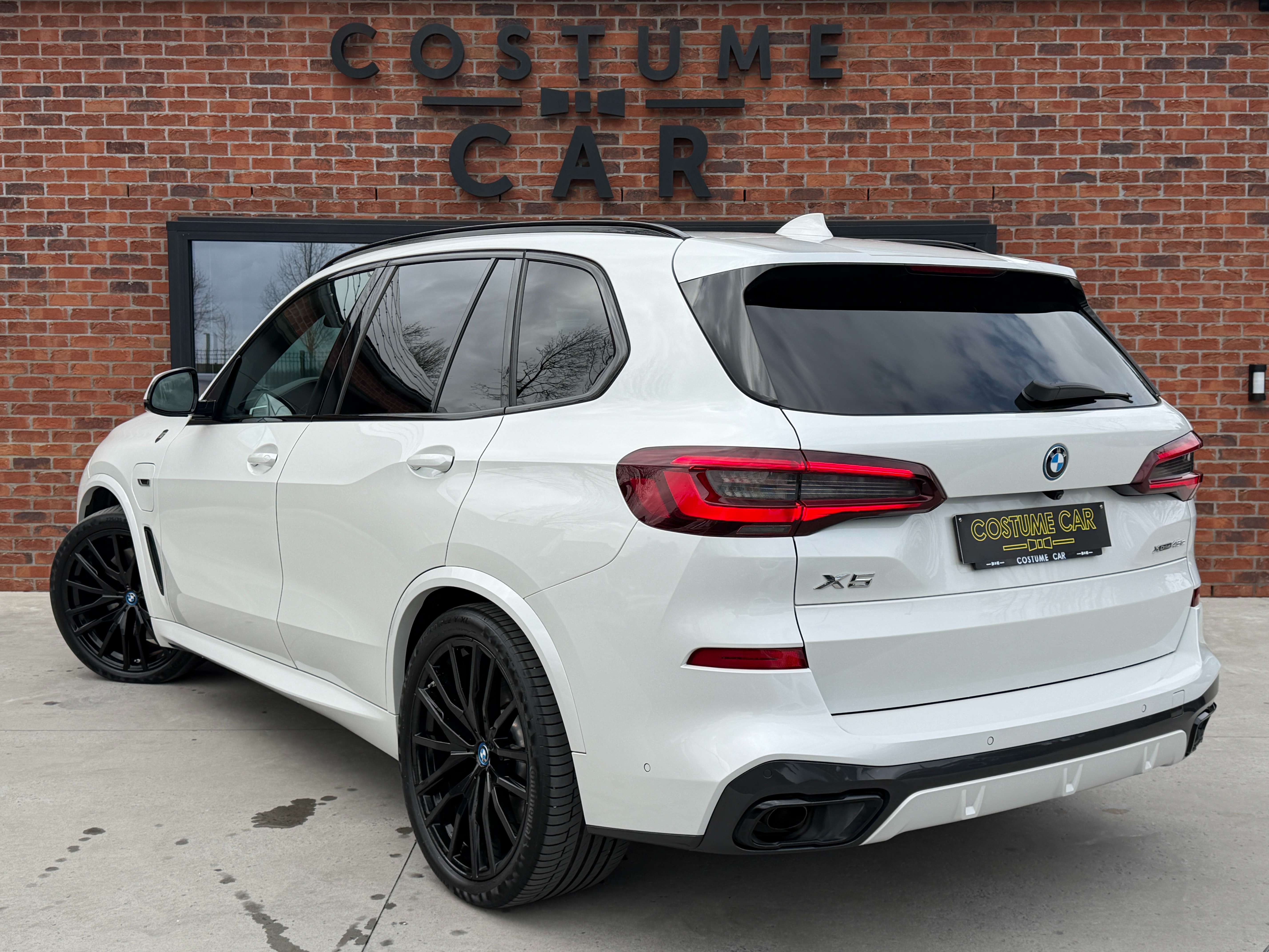 BMW X5 Pack M - Attelage - Caméra - Cuir noir