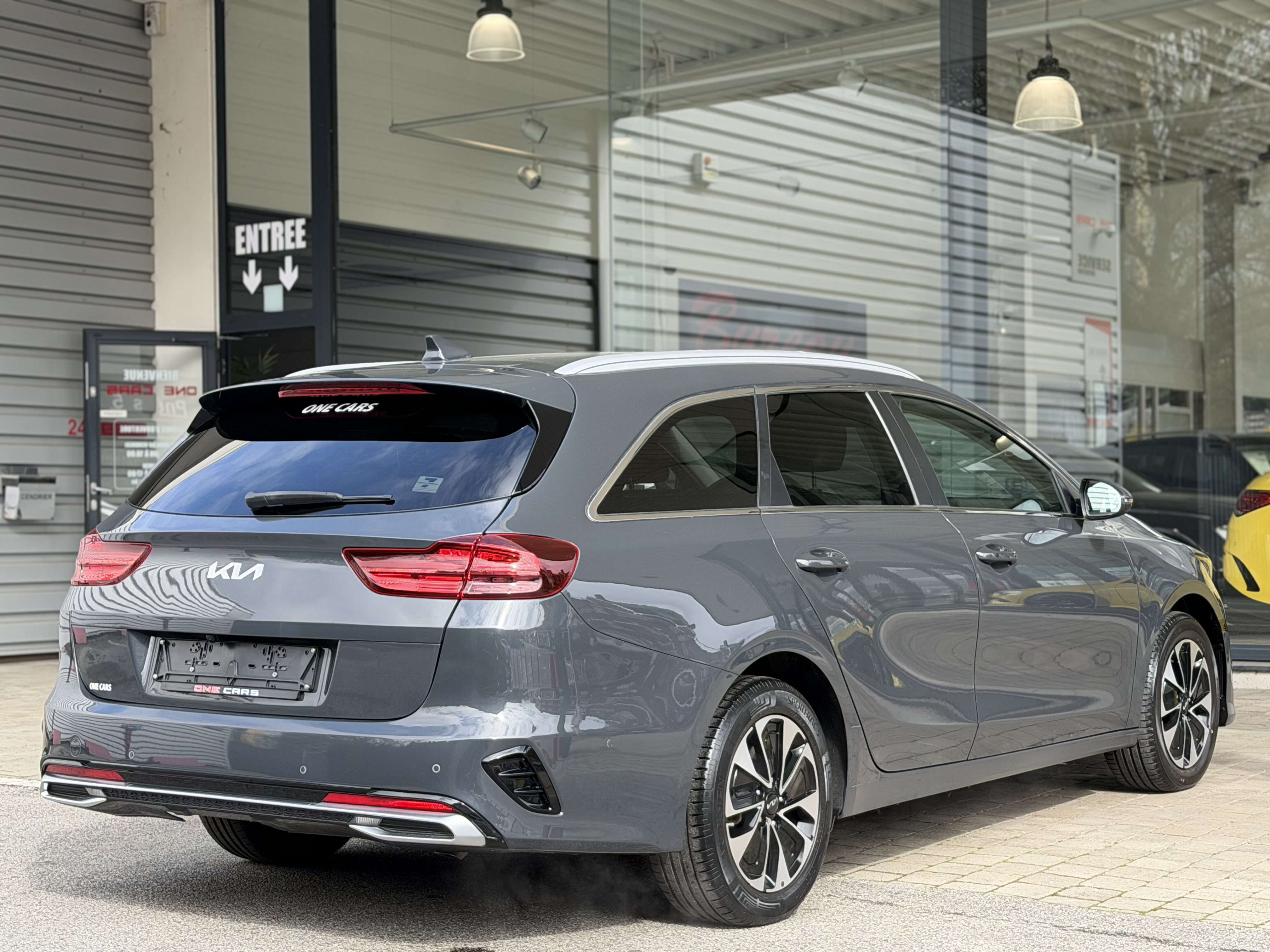 Kia Ceed SW / cee'd SW 1.6i GDi HYBRIDE CAMERA-GPS-CUIR-GAR USINE 2031