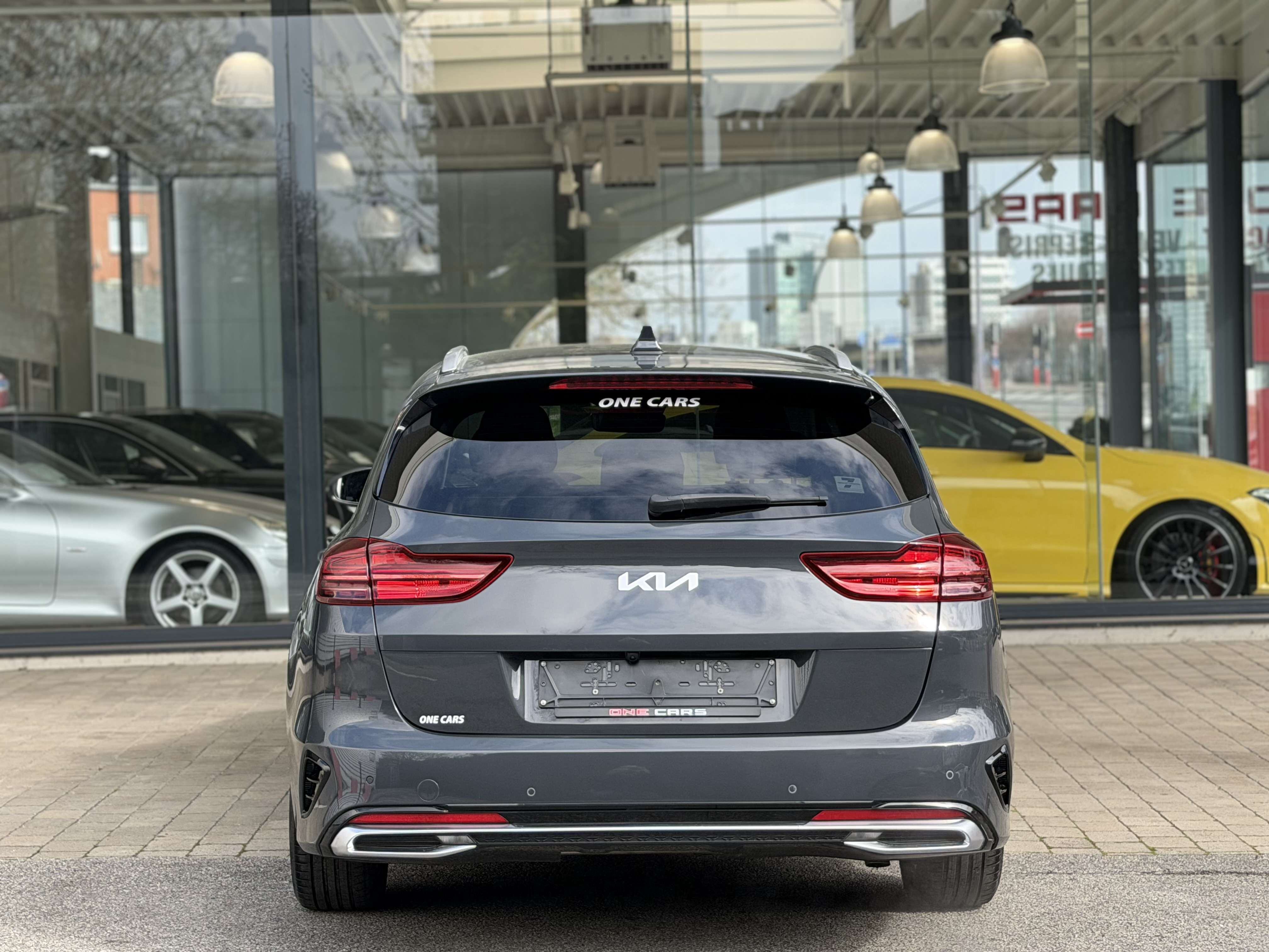 Kia Ceed SW / cee'd SW 1.6i GDi HYBRIDE CAMERA-GPS-CUIR-GAR USINE 2031