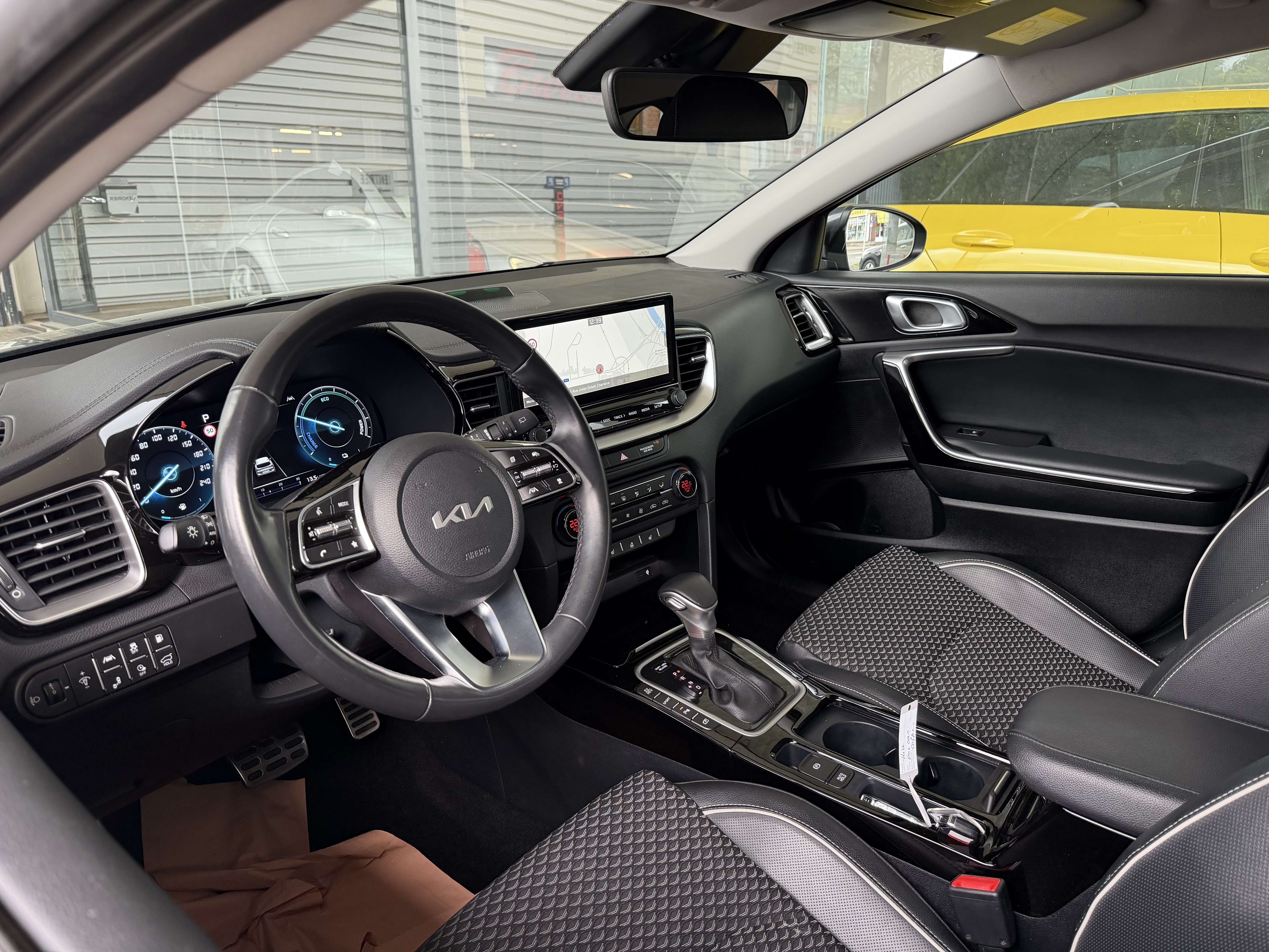 Kia Ceed SW / cee'd SW 1.6i GDi HYBRIDE CAMERA-GPS-CUIR-GAR USINE 2031