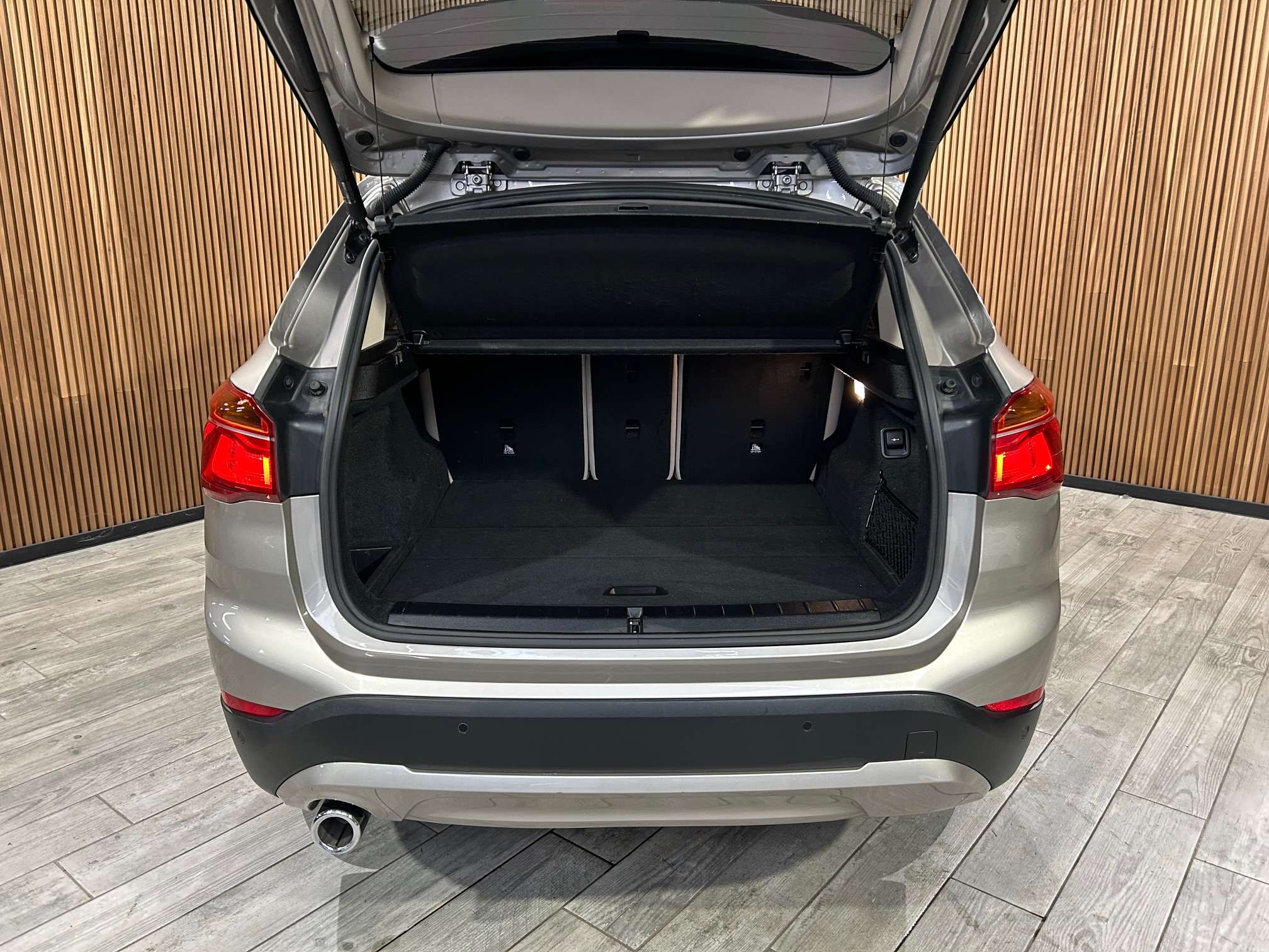BMW X1 sDrive16dA Leder/Cam/Gps/Dab/Cruise *1j garantie*