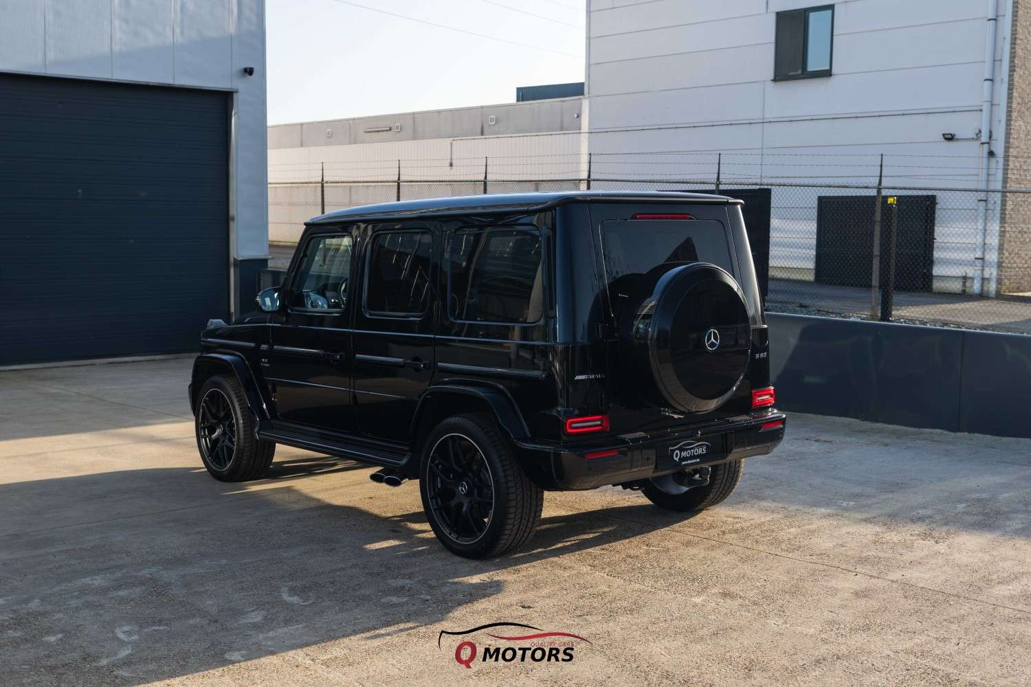 Mercedes-Benz G 63 AMG FACELIFT-LED-KEYLESS-MASSAGE-360-ACC-BURMEST-BTW