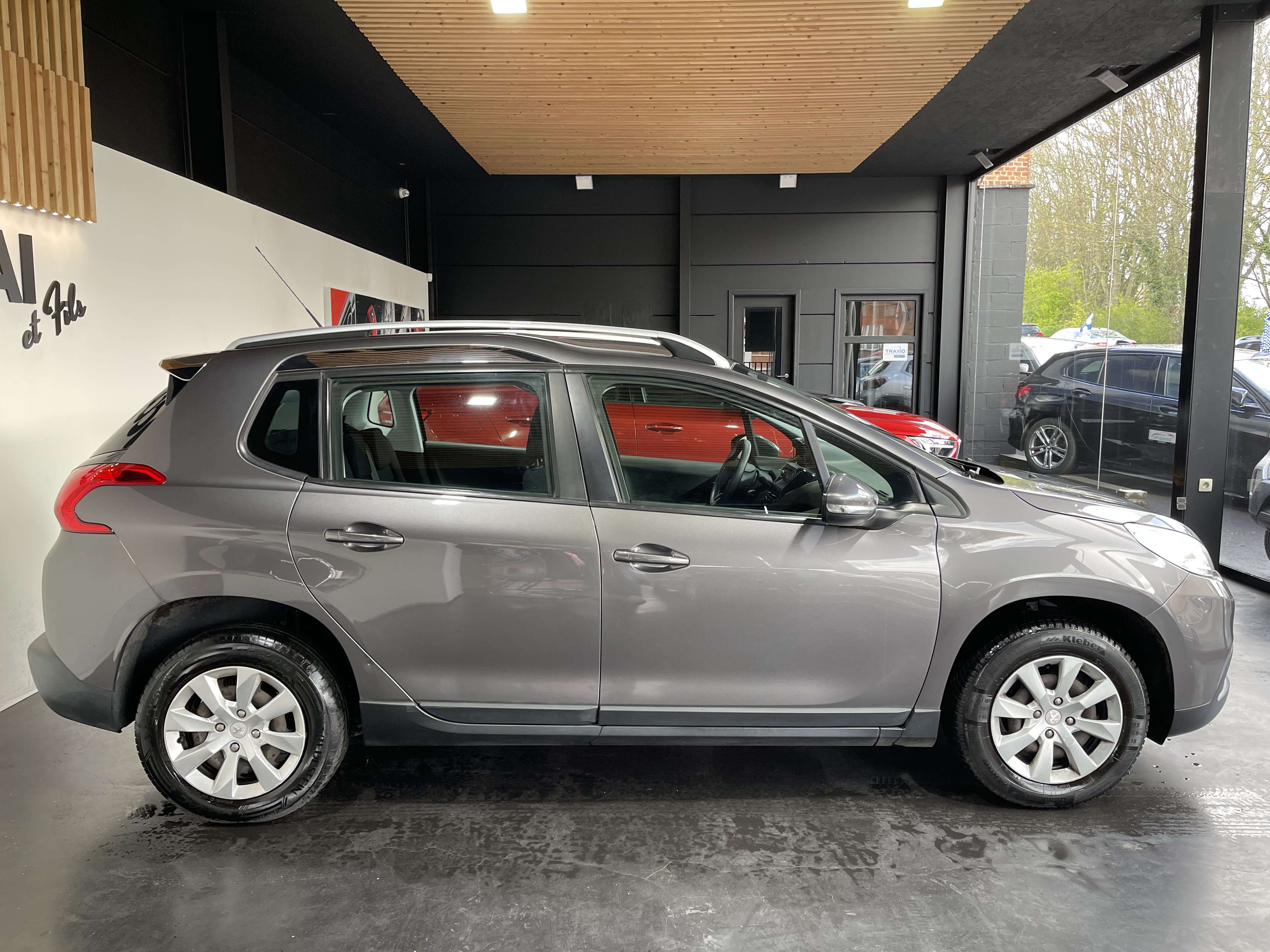 Peugeot 2008 2008 1.2i PureTech Allure S